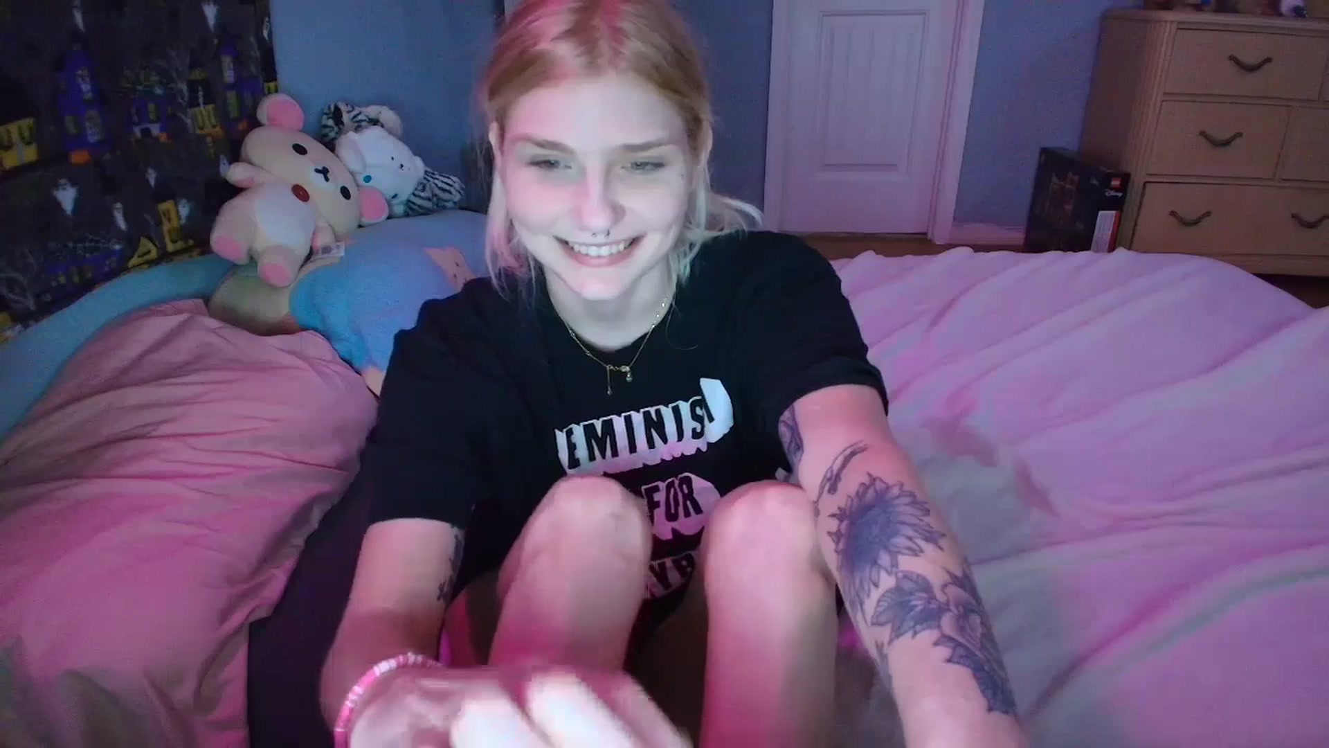 Gallery image thumbnail from DuckChan0's myfreecams stream on, 02/02/2025, 18:01 image 13 of 20