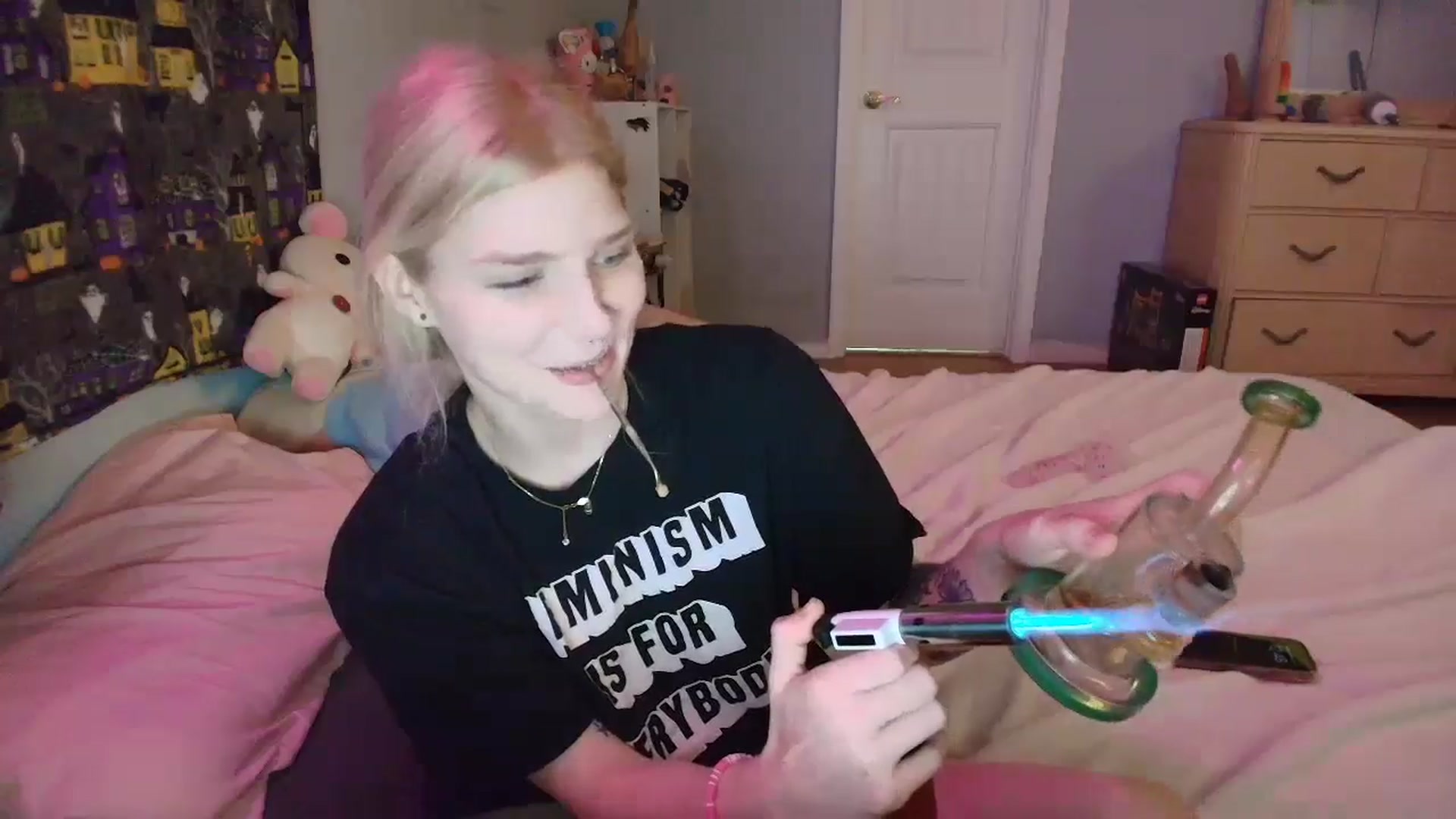 Gallery image thumbnail from DuckChan0's myfreecams stream on, 02/02/2025, 18:01 image 2 of 20