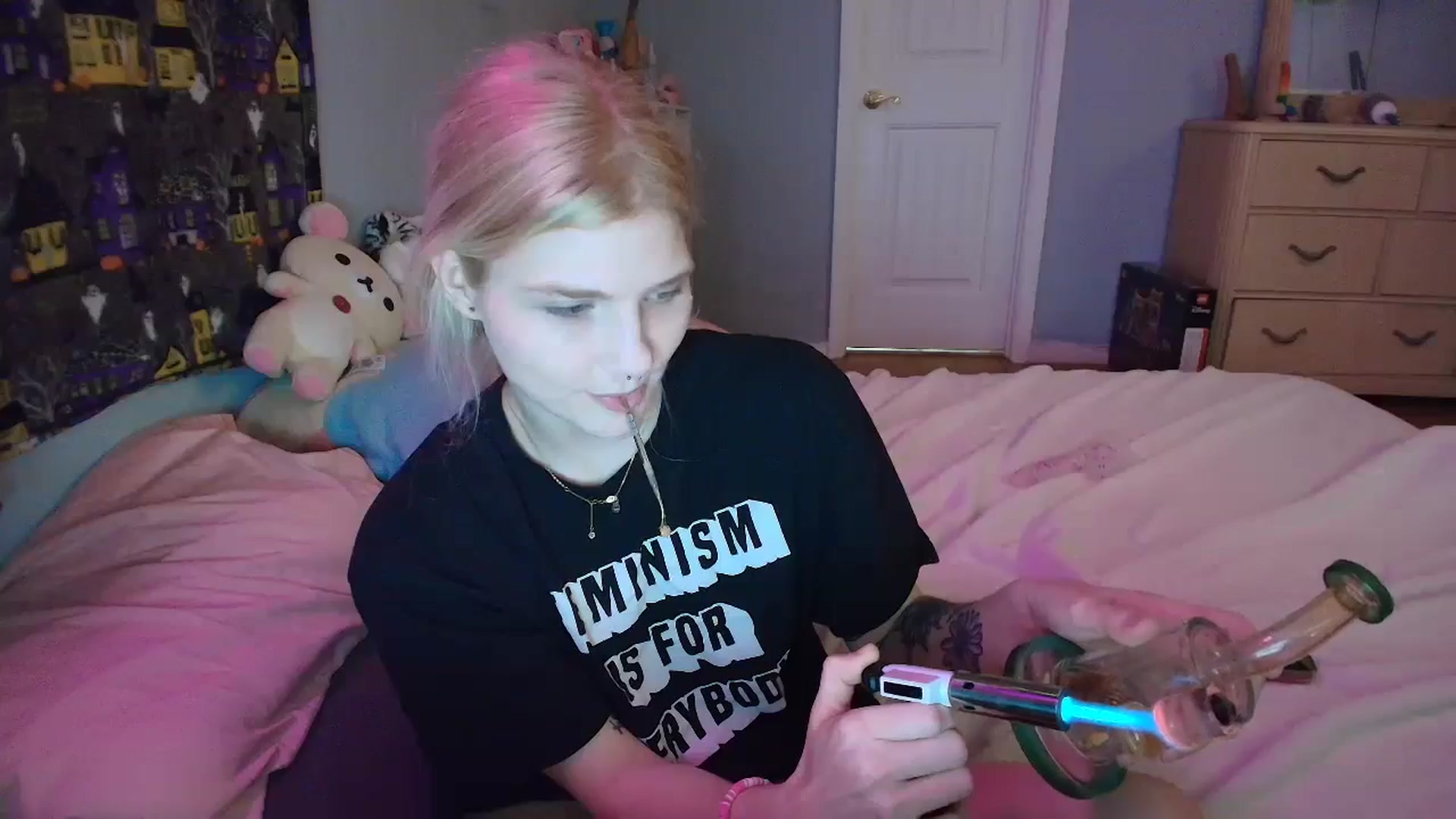 Gallery image thumbnail from DuckChan0's myfreecams stream on, 02/02/2025, 18:01 image 3 of 20