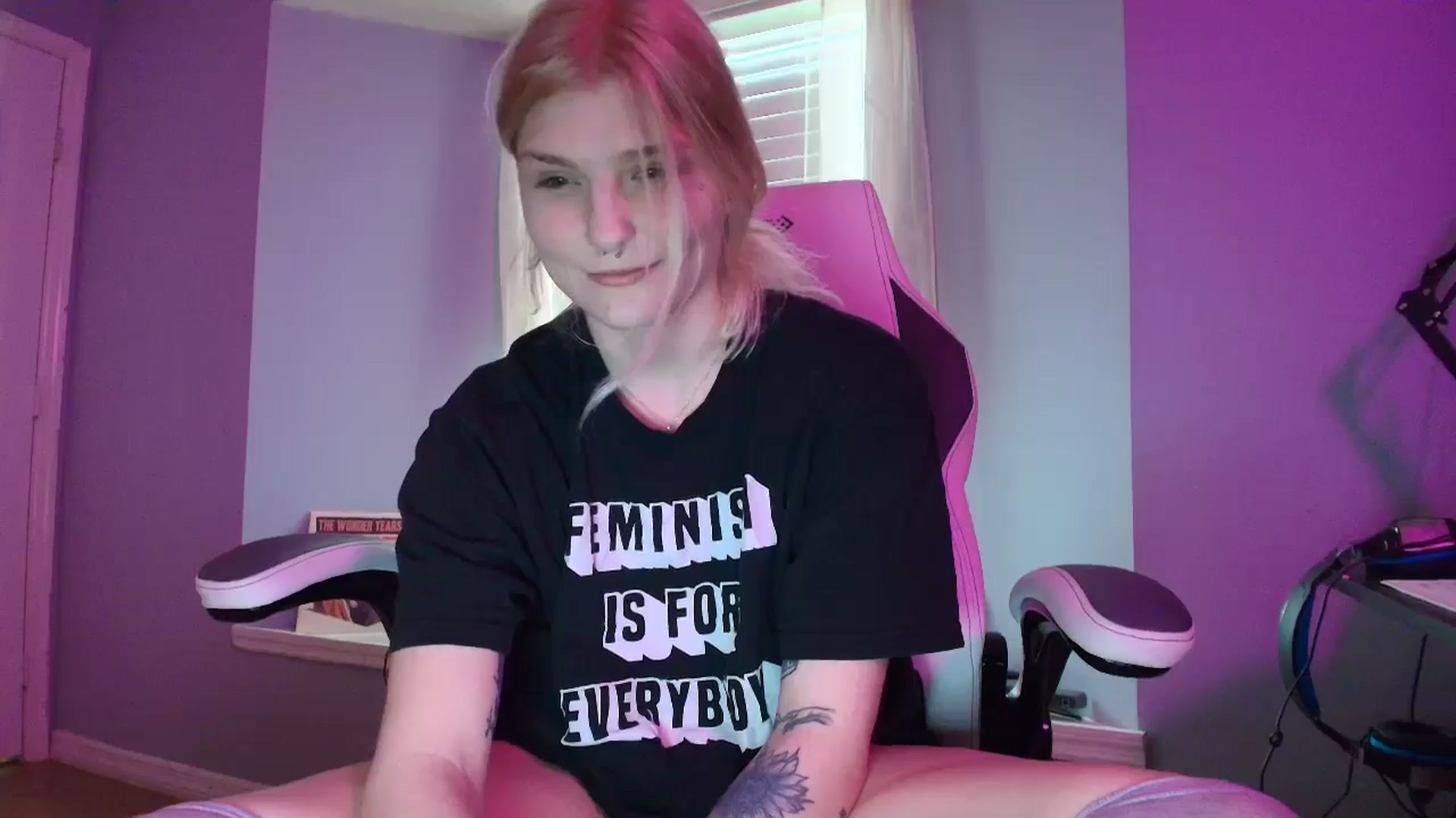 Gallery image thumbnail from DuckChan0's myfreecams stream on, 02/02/2025, 19:34 image 7 of 20