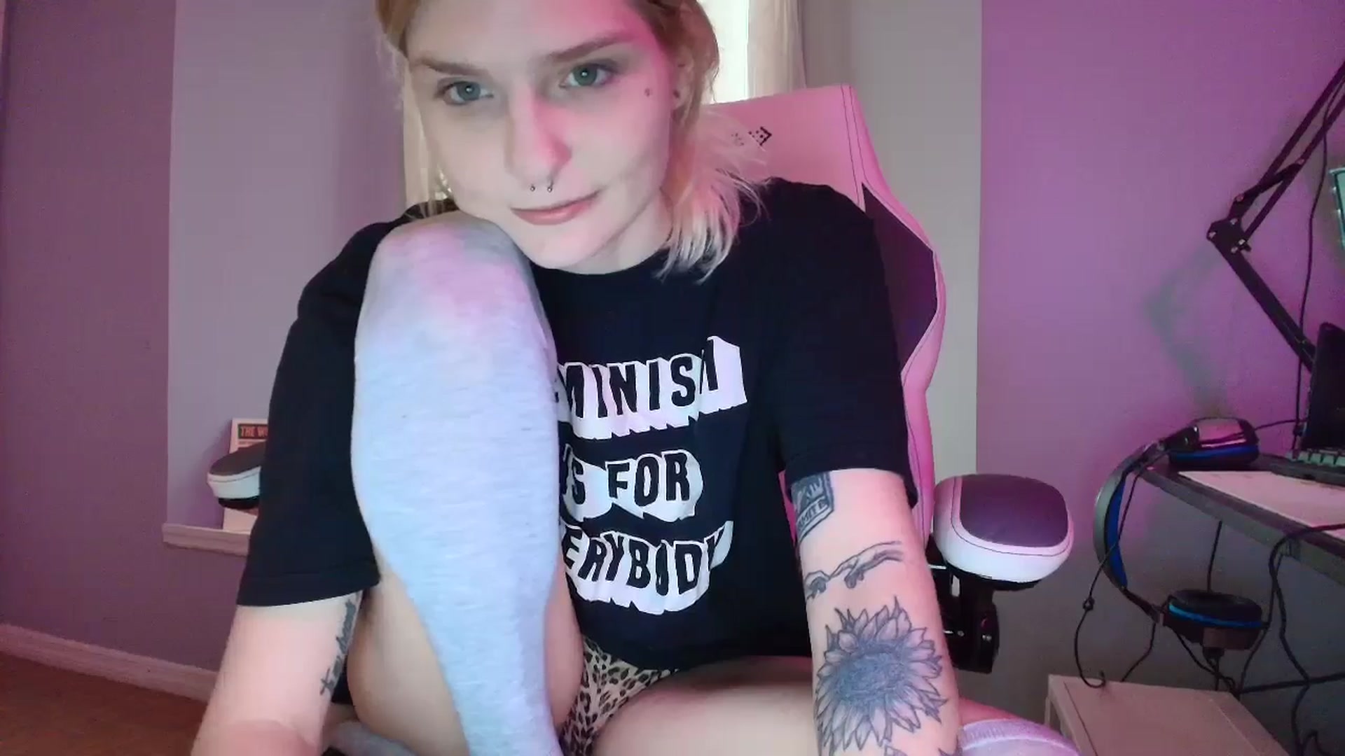 Gallery image thumbnail from DuckChan0's myfreecams stream on, 02/02/2025, 19:34 image 10 of 20