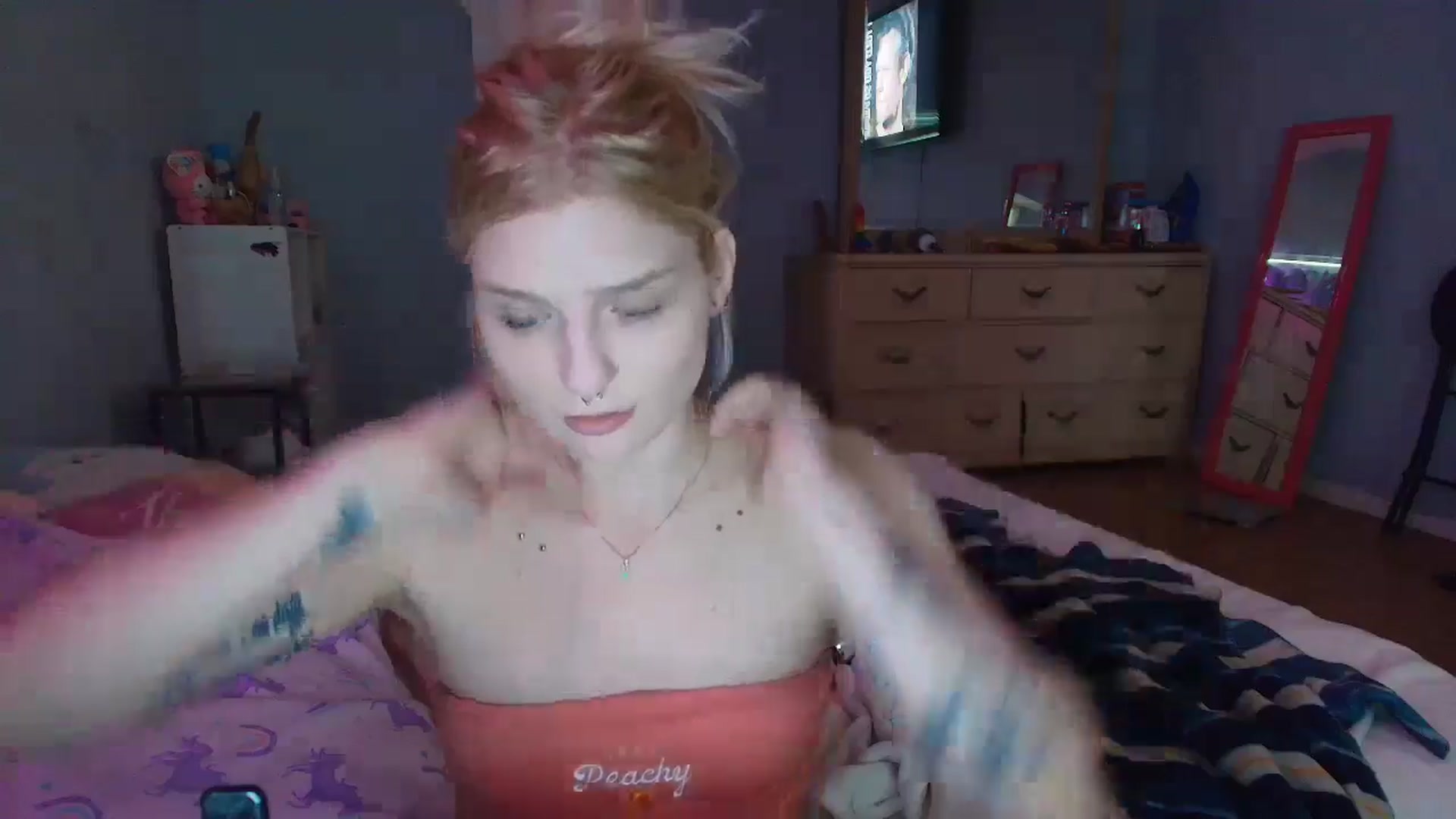 Gallery image thumbnail from DuckChan0's myfreecams stream on, 02/03/2025, 18:04 image 5 of 20
