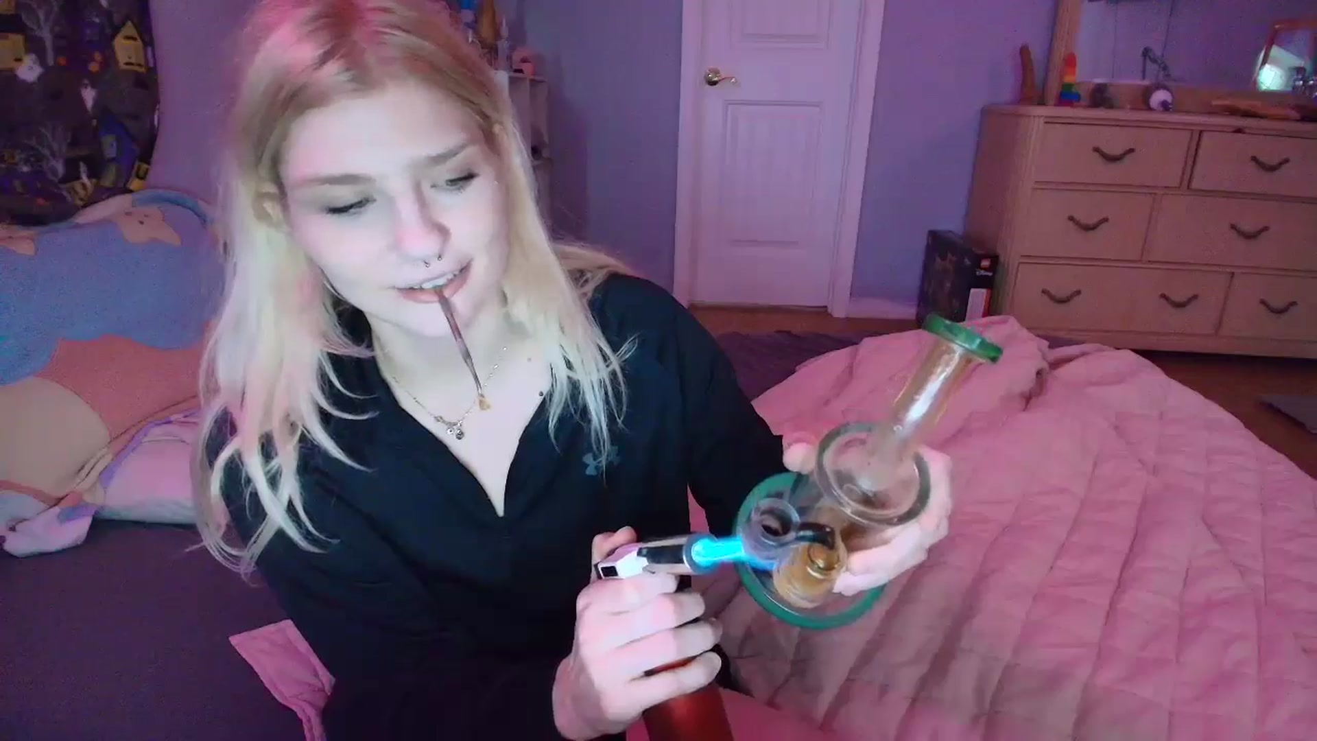 Gallery image thumbnail from DuckChan0's myfreecams stream on, 02/04/2025, 14:23 image 5 of 20