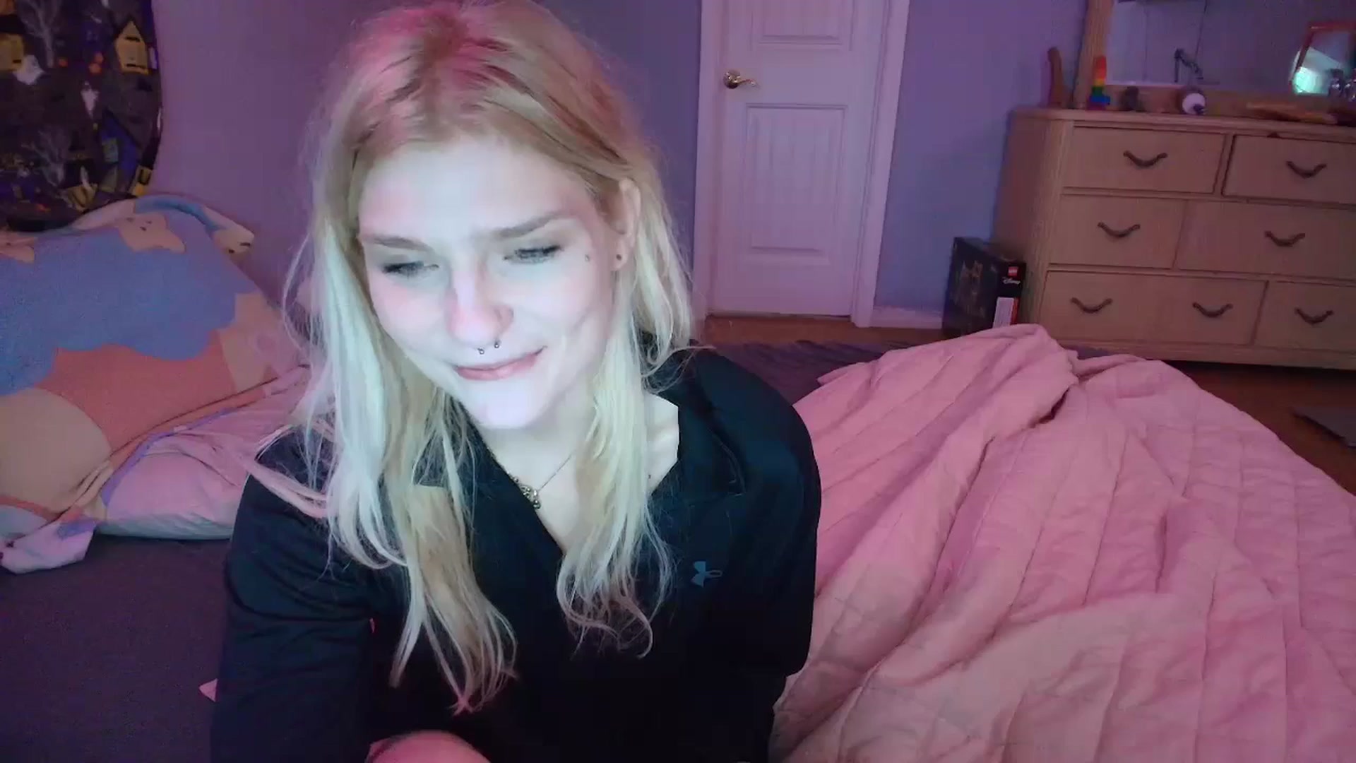 Gallery image thumbnail from DuckChan0's myfreecams stream on, 02/04/2025, 14:23 image 8 of 20