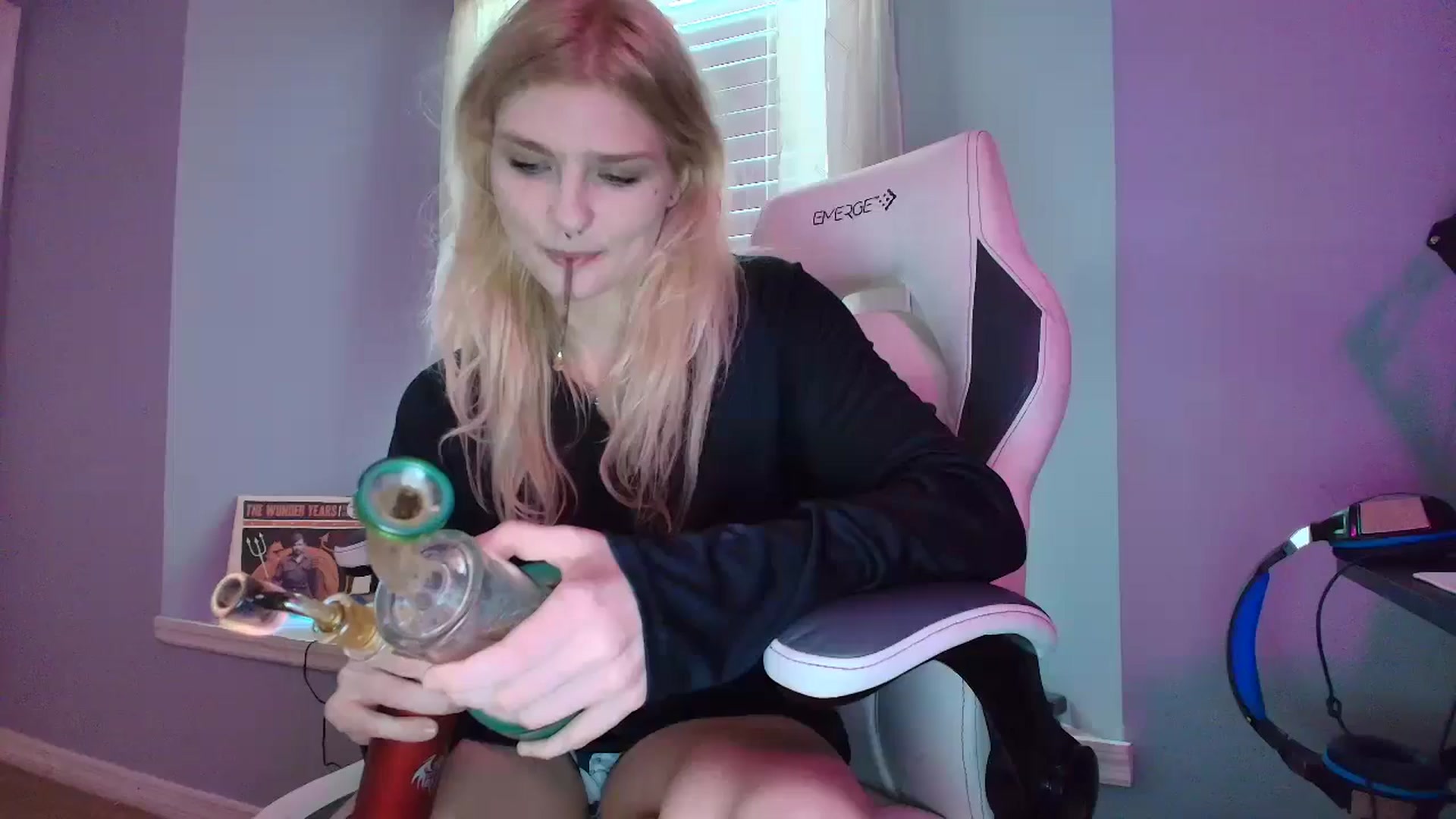 Gallery image thumbnail from DuckChan0's myfreecams stream on, 02/04/2025, 14:23 image 12 of 20