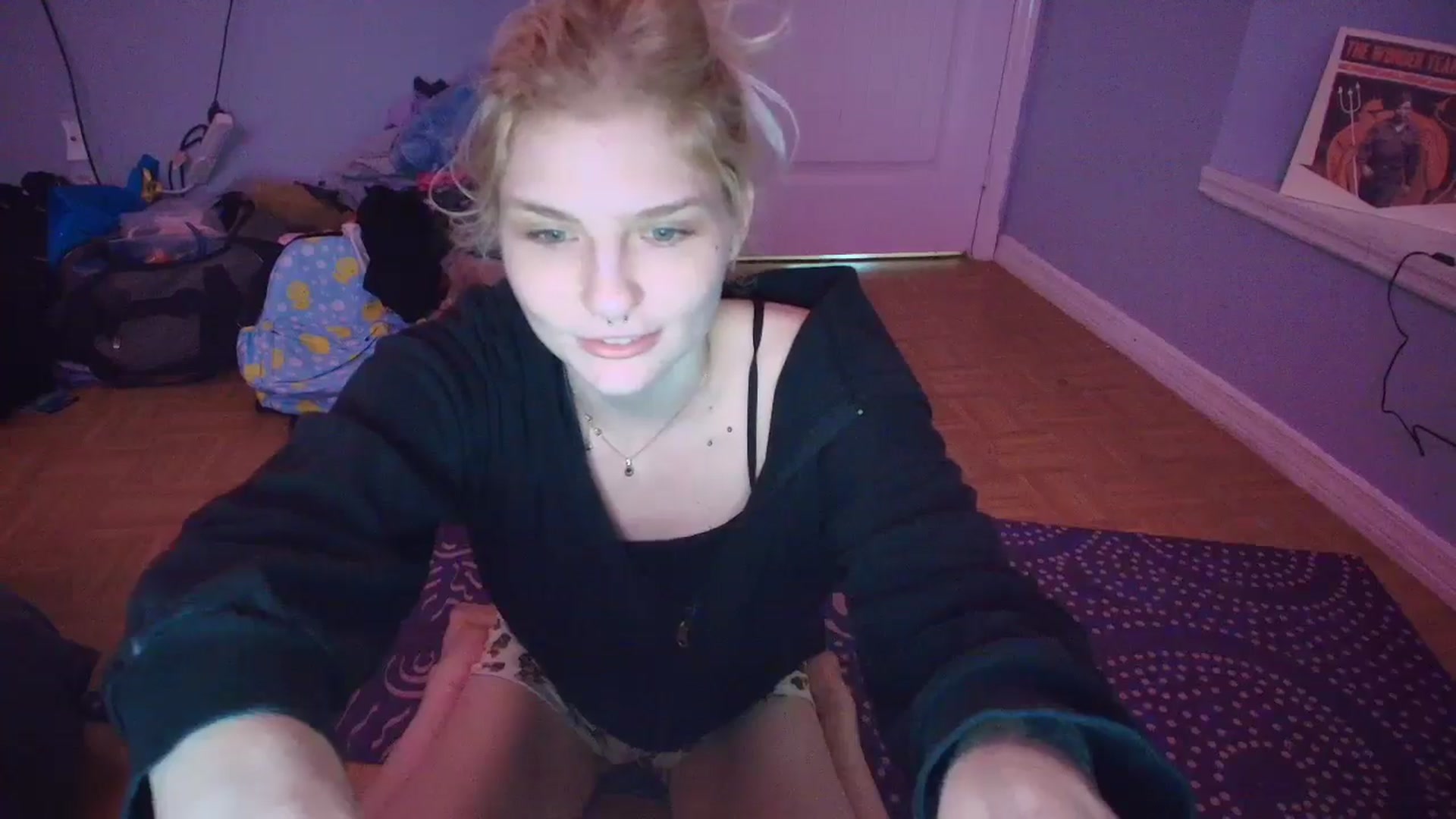 Gallery image thumbnail from DuckChan0's myfreecams stream on, 02/07/2025, 14:57 image 3 of 20