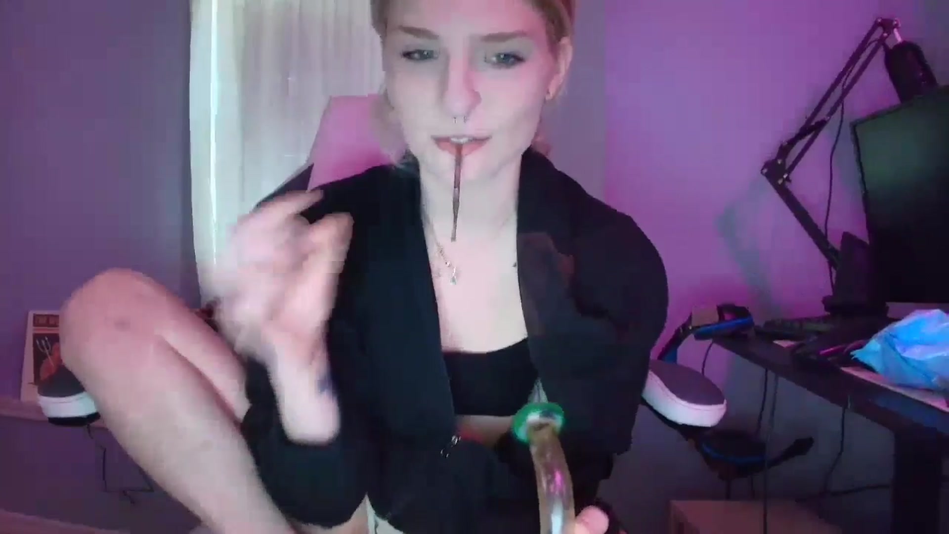 Gallery image thumbnail from DuckChan0's myfreecams stream on, 02/07/2025, 14:57 image 16 of 20