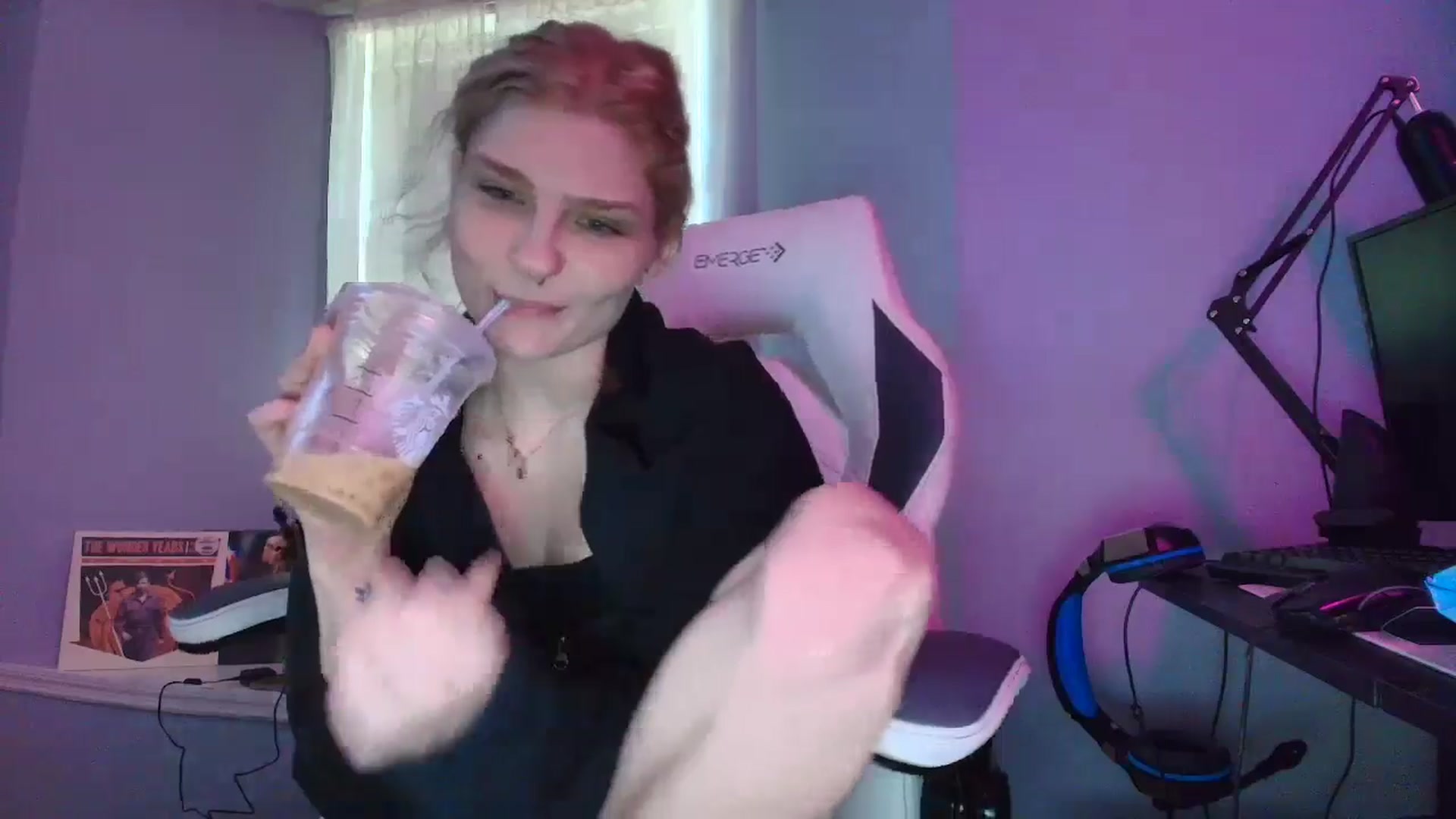 Gallery image thumbnail from DuckChan0's myfreecams stream on, 02/07/2025, 14:57 image 13 of 20