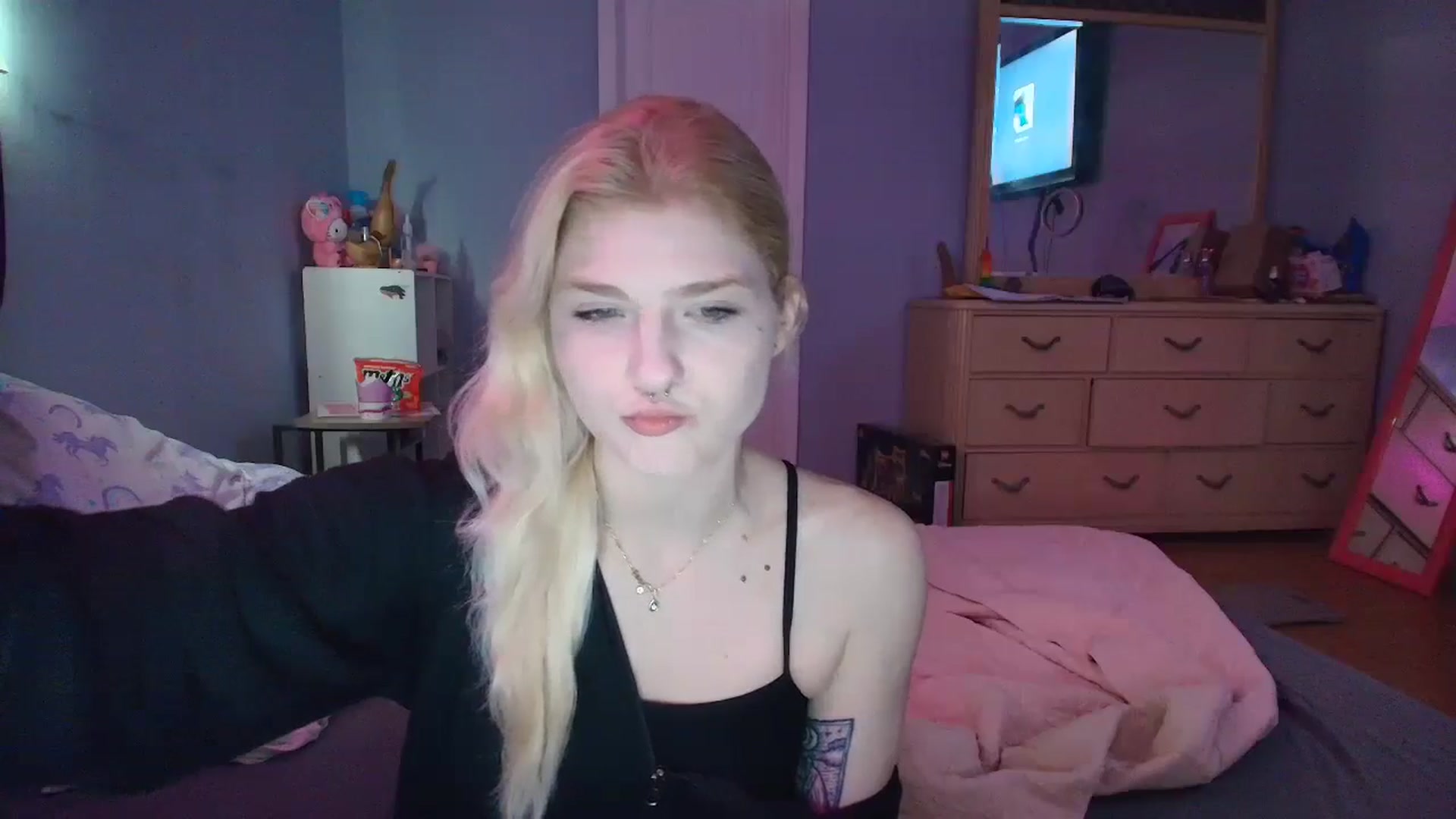 Gallery image thumbnail from DuckChan0's myfreecams stream on, 02/07/2025, 14:57 image 20 of 20