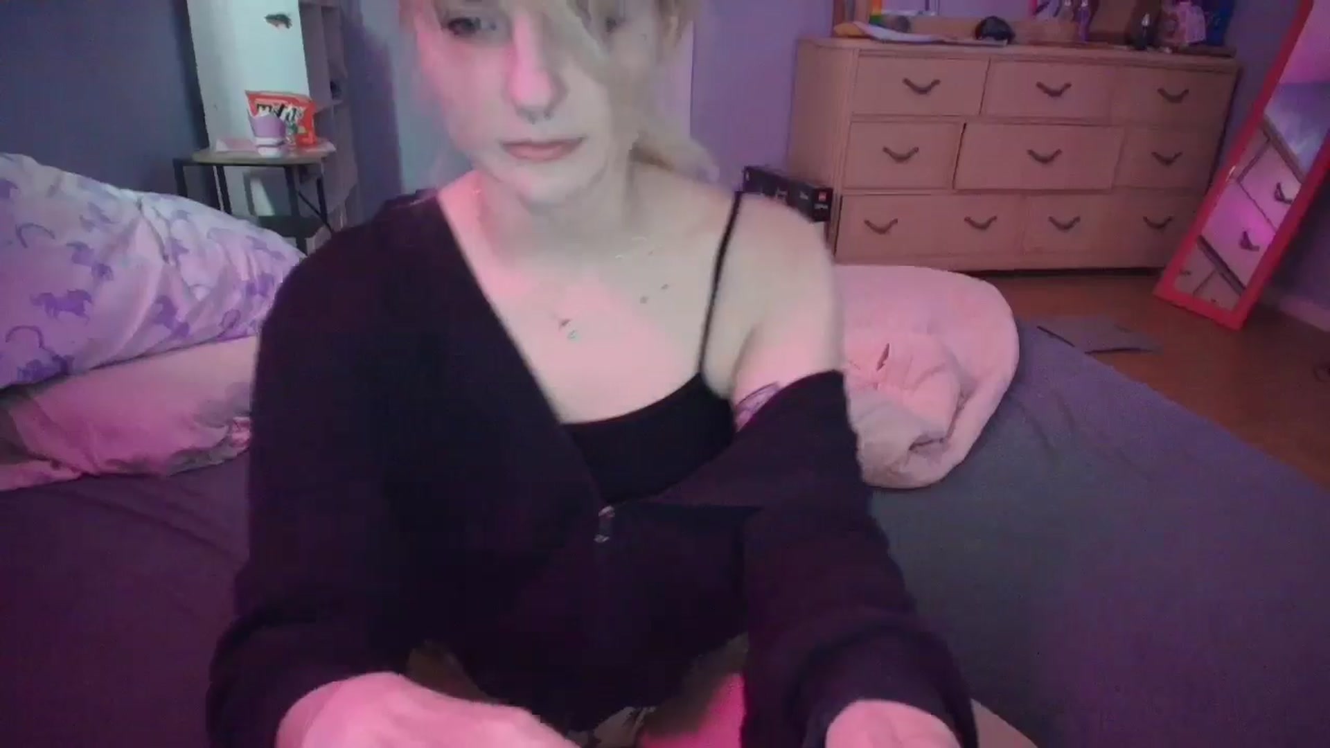 Gallery image thumbnail from DuckChan0's myfreecams stream on, 02/07/2025, 15:48 image 3 of 20