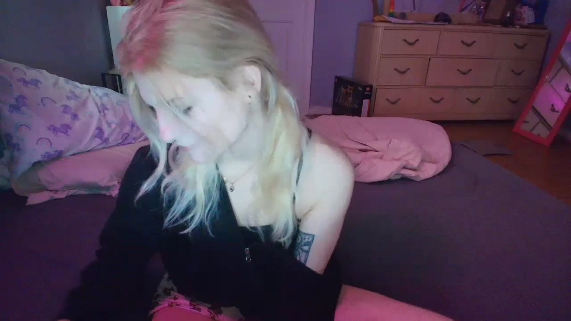 Gallery image thumbnail from DuckChan0's myfreecams stream on, 02/07/2025, 15:48 image 14 of 20
