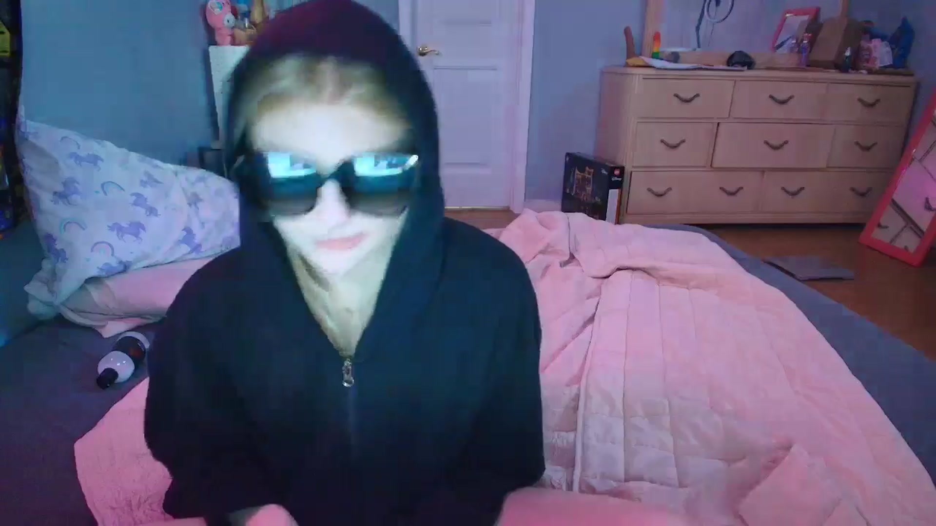 Gallery image thumbnail from DuckChan0's myfreecams stream on, 02/07/2025, 16:42 image 6 of 20