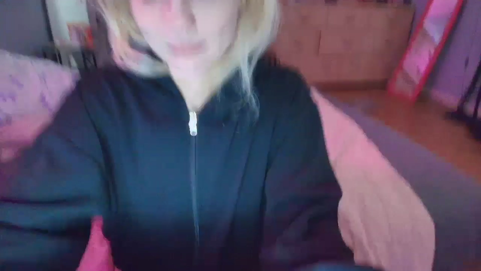Gallery image thumbnail from DuckChan0's myfreecams stream on, 02/07/2025, 16:42 image 18 of 20