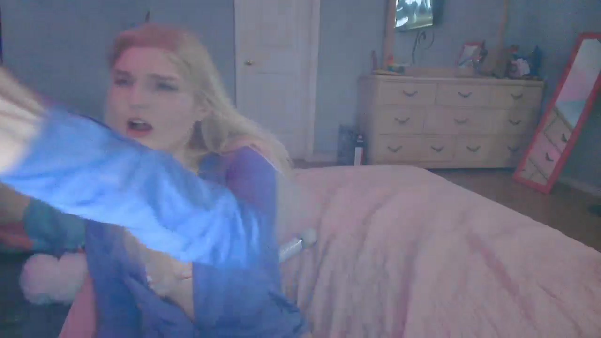 Gallery image thumbnail from DuckChan0's myfreecams stream on, 02/08/2025, 18:15 image 5 of 20