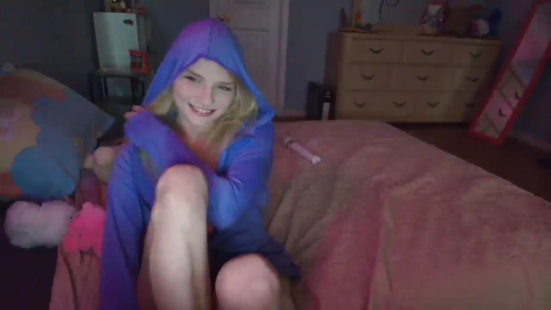 Gallery image thumbnail from DuckChan0's myfreecams stream on, 02/08/2025, 18:15 image 11 of 20