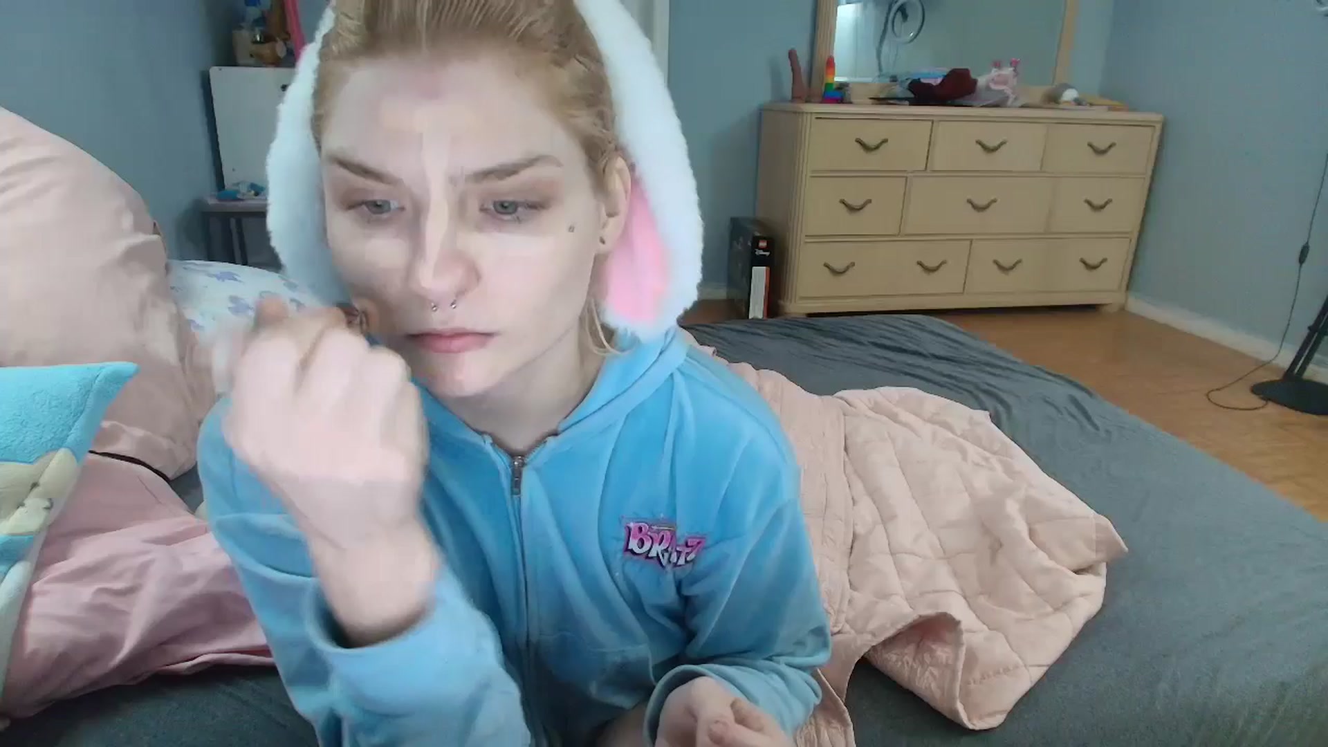 Gallery image thumbnail from DuckChan0's myfreecams stream on, 02/10/2025, 14:28 image 1 of 20