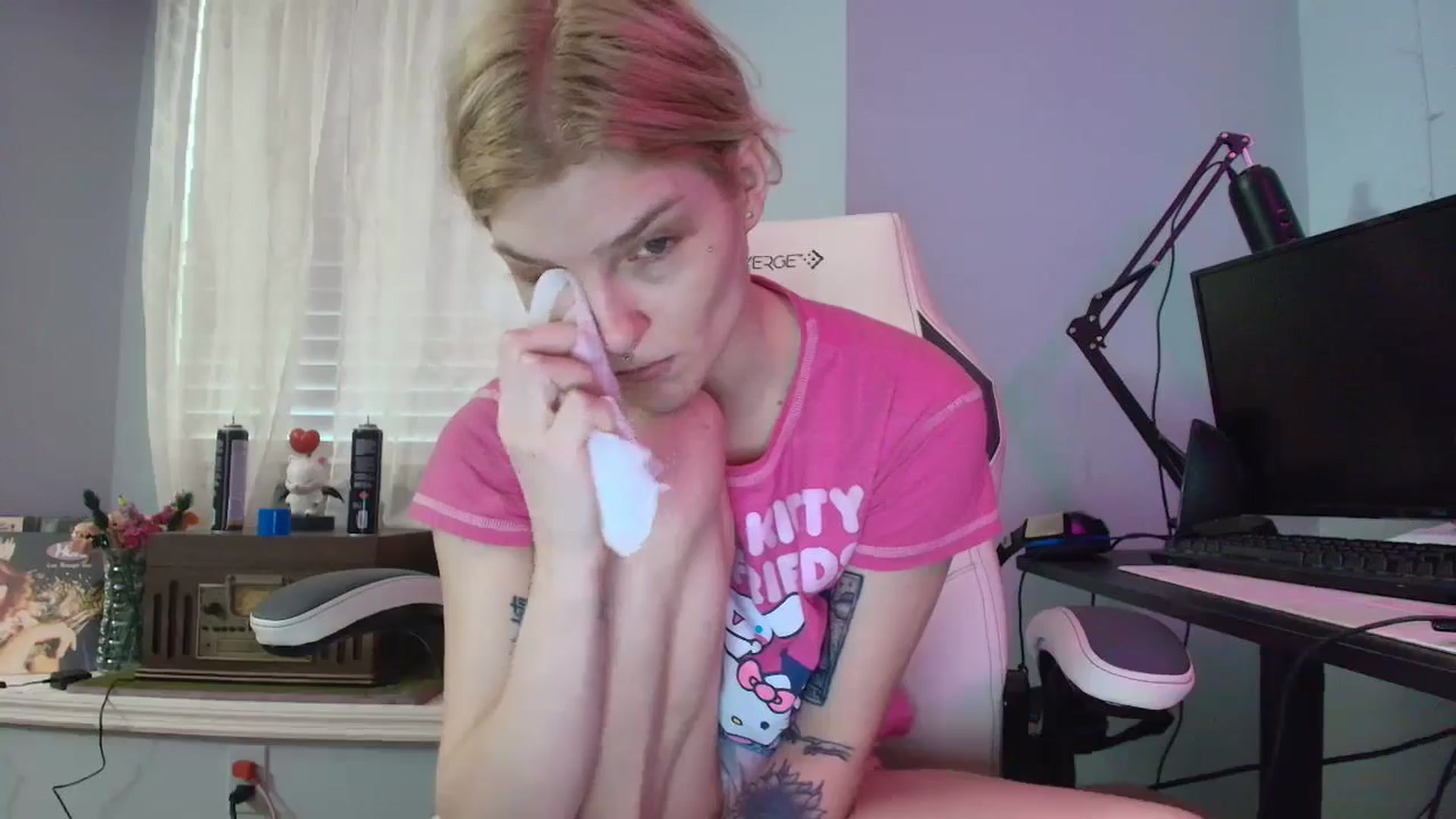 Gallery image thumbnail from DuckChan0's myfreecams stream on, 02/11/2025, 13:24 image 8 of 20