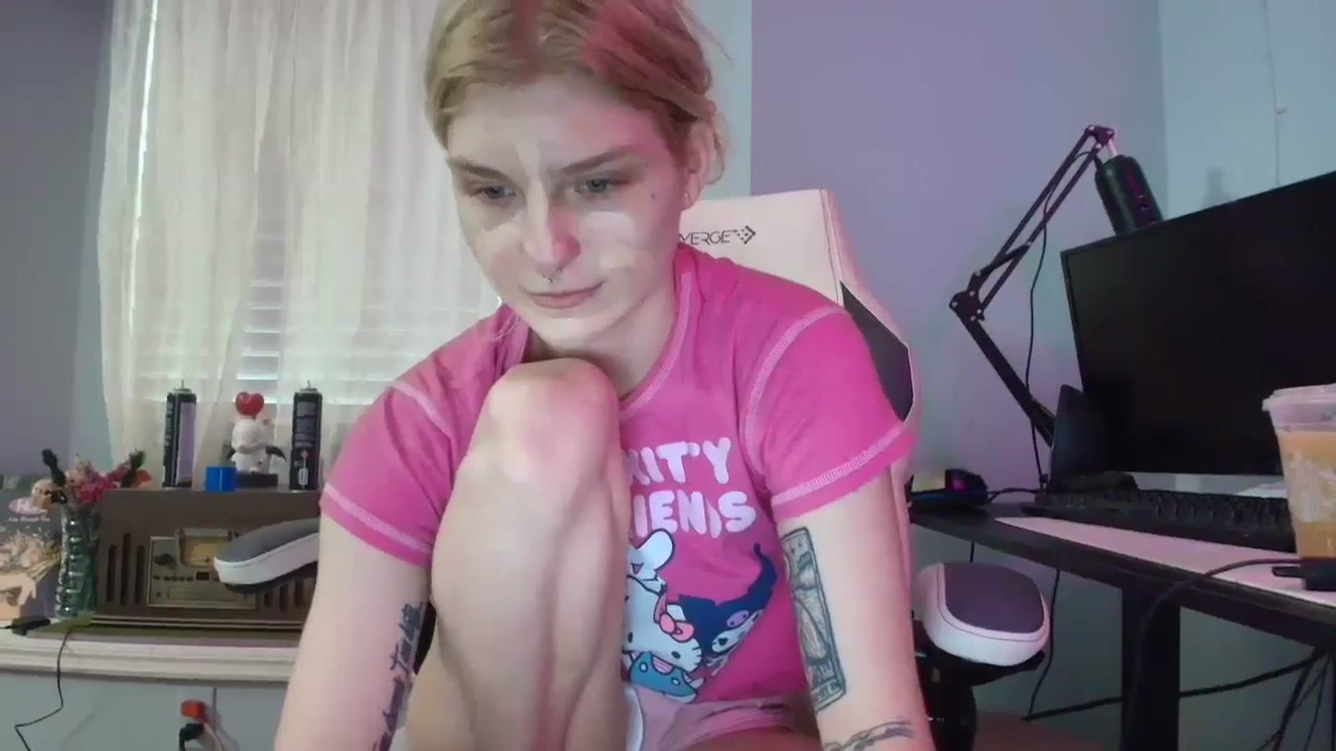 Gallery image thumbnail from DuckChan0's myfreecams stream on, 02/11/2025, 13:24 image 12 of 20