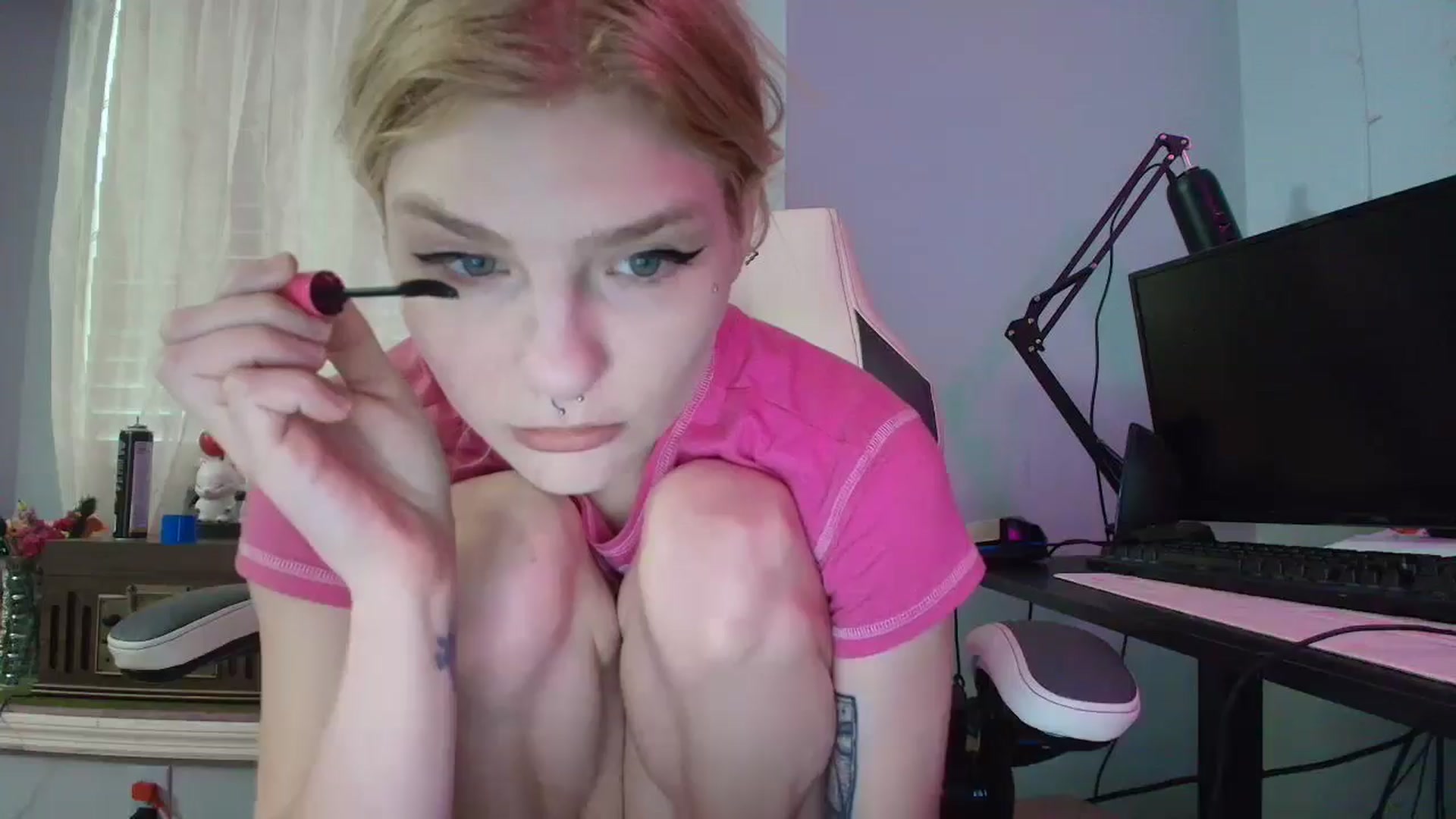 Gallery image thumbnail from DuckChan0's myfreecams stream on, 02/11/2025, 13:24 image 19 of 20