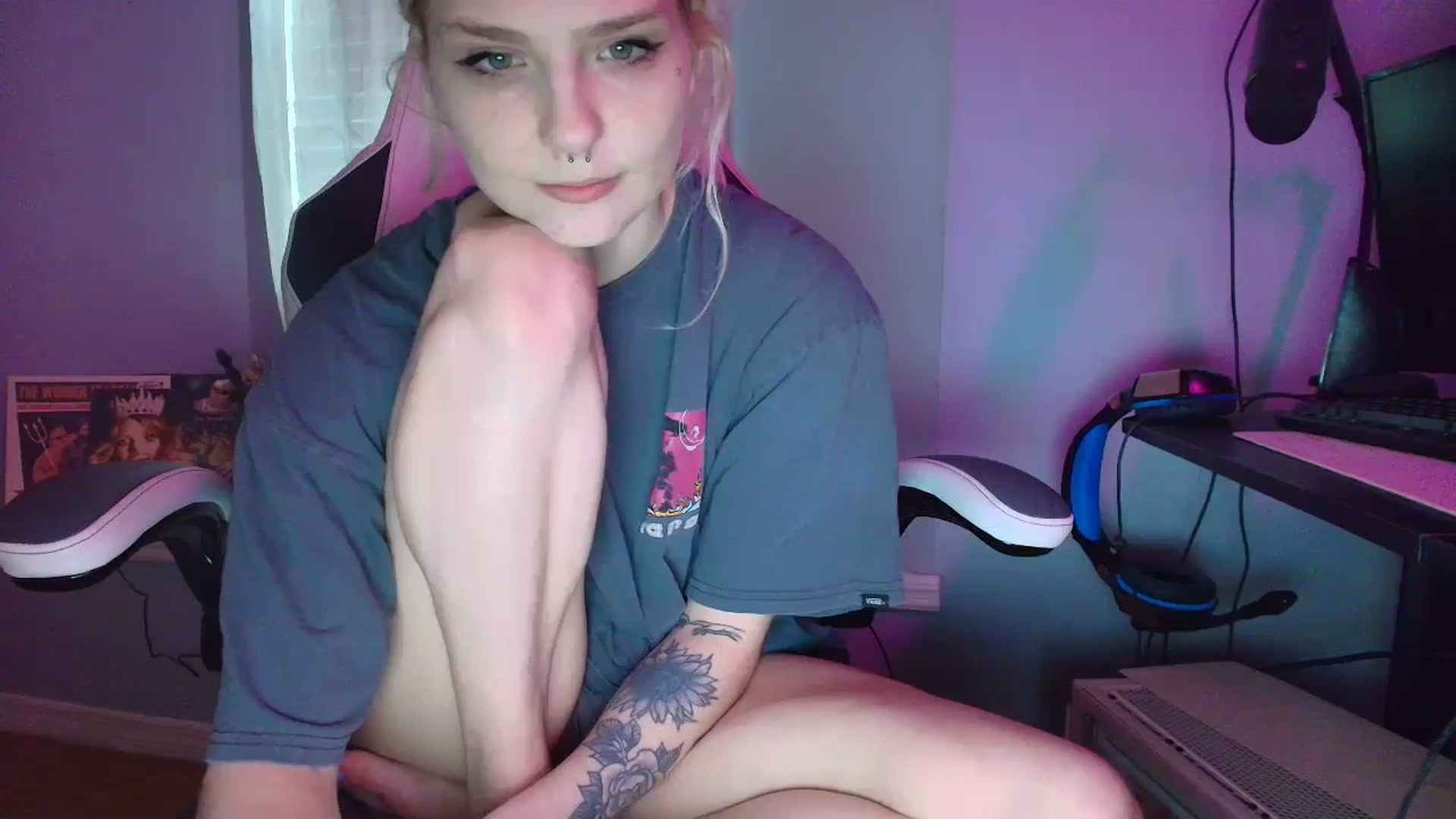 Gallery image thumbnail from DuckChan0's myfreecams stream on, 02/11/2025, 16:16 image 20 of 20
