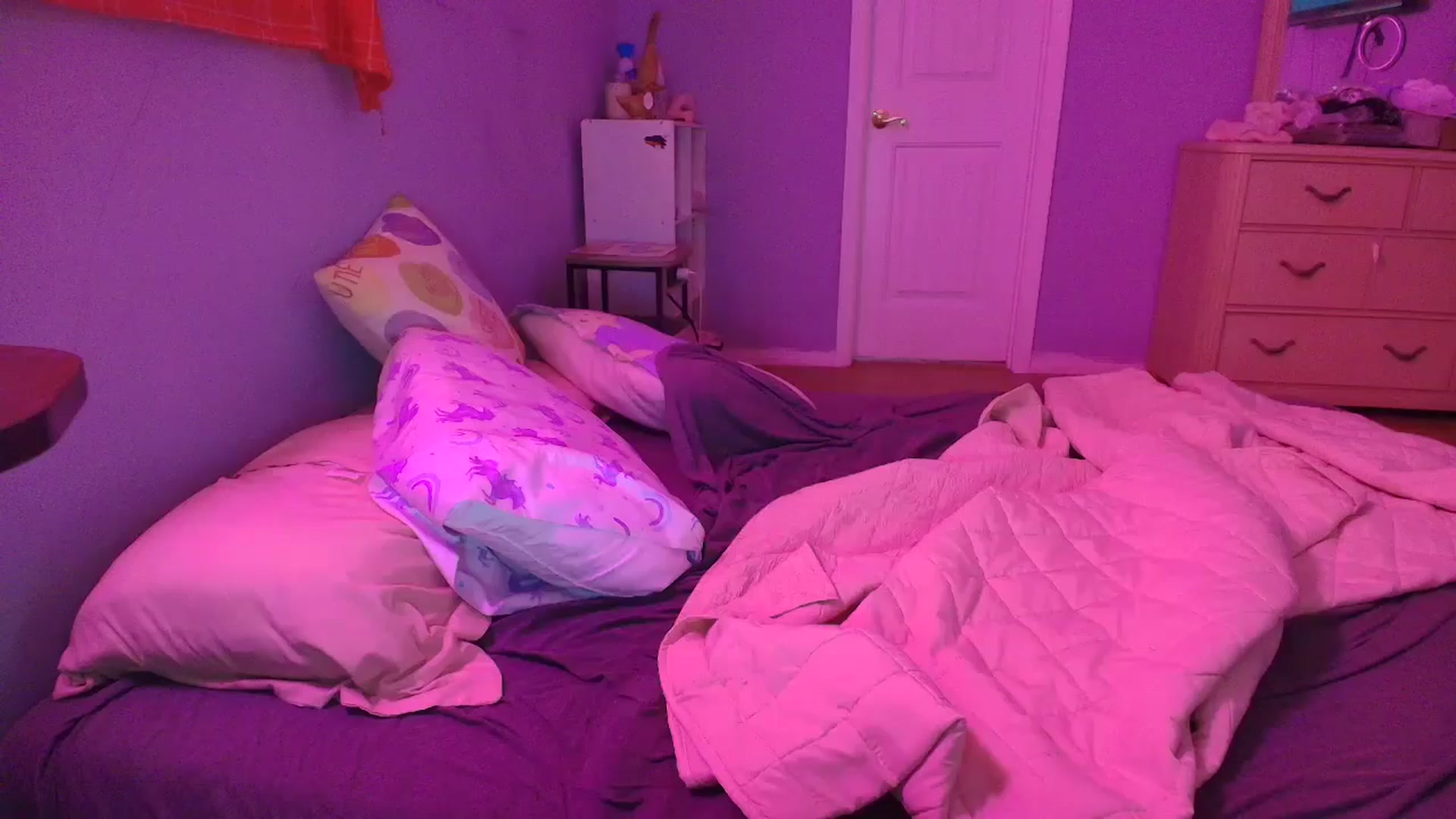 Gallery image thumbnail from DuckChan0's myfreecams stream on, 02/13/2025, 13:58 image 8 of 20