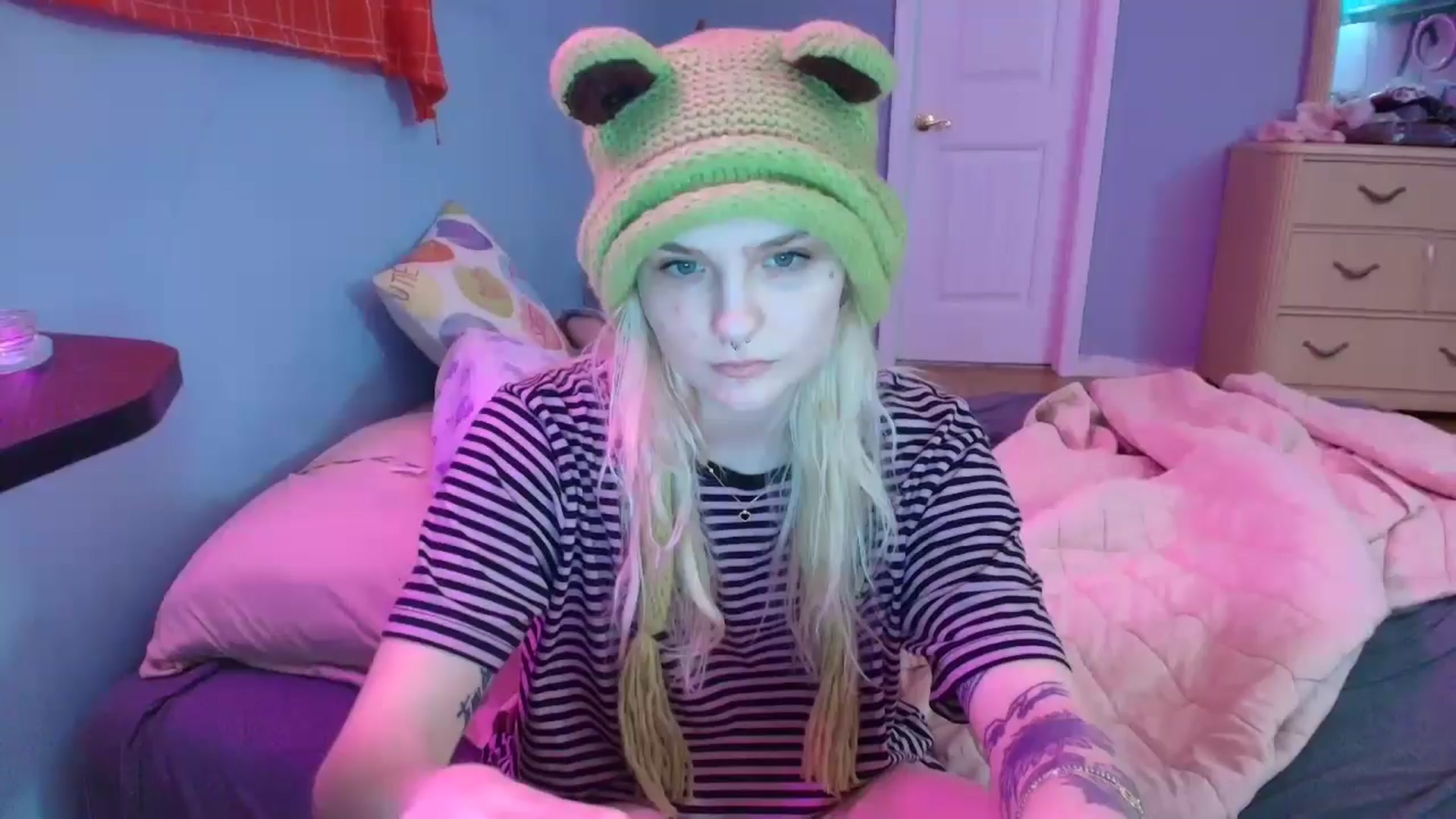 Gallery image thumbnail from DuckChan0's myfreecams stream on, 02/13/2025, 13:58 image 1 of 20