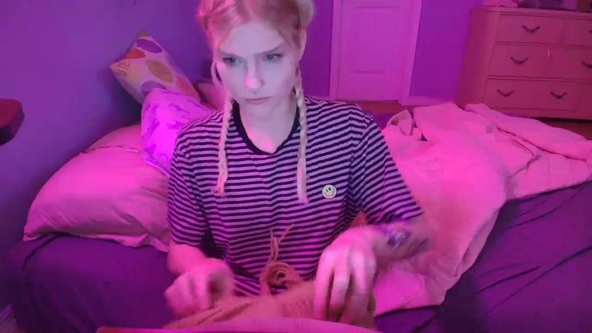 Gallery image thumbnail from DuckChan0's myfreecams stream on, 02/13/2025, 13:58 image 19 of 20
