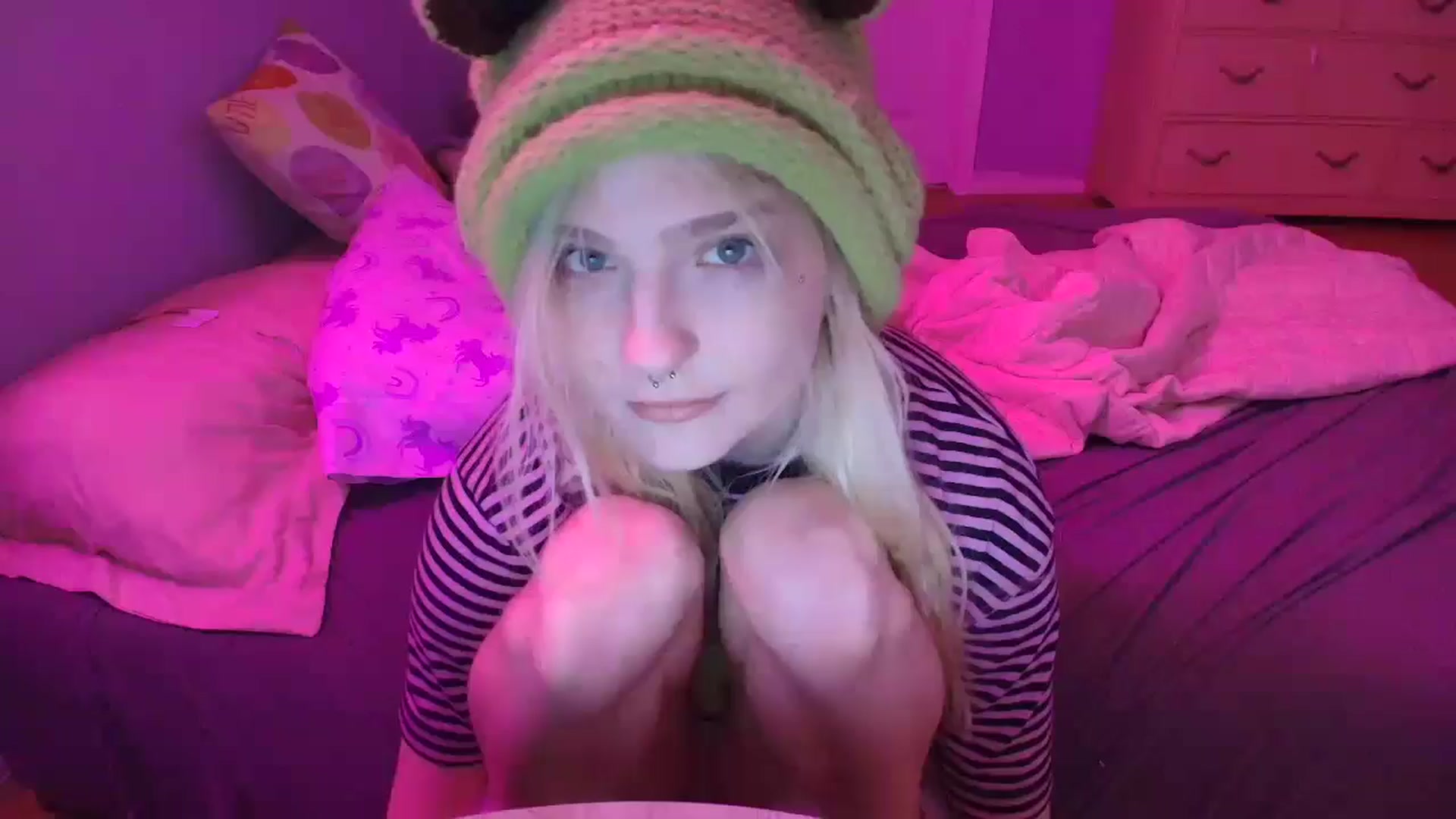 Gallery image thumbnail from DuckChan0's myfreecams stream on, 02/13/2025, 14:47 image 20 of 20