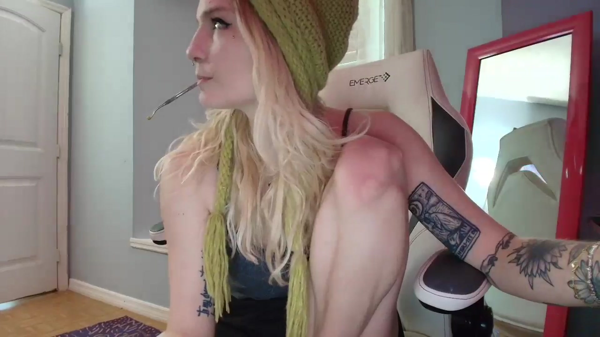 Gallery image thumbnail from DuckChan0's myfreecams stream on, 02/14/2025, 15:21 image 15 of 20