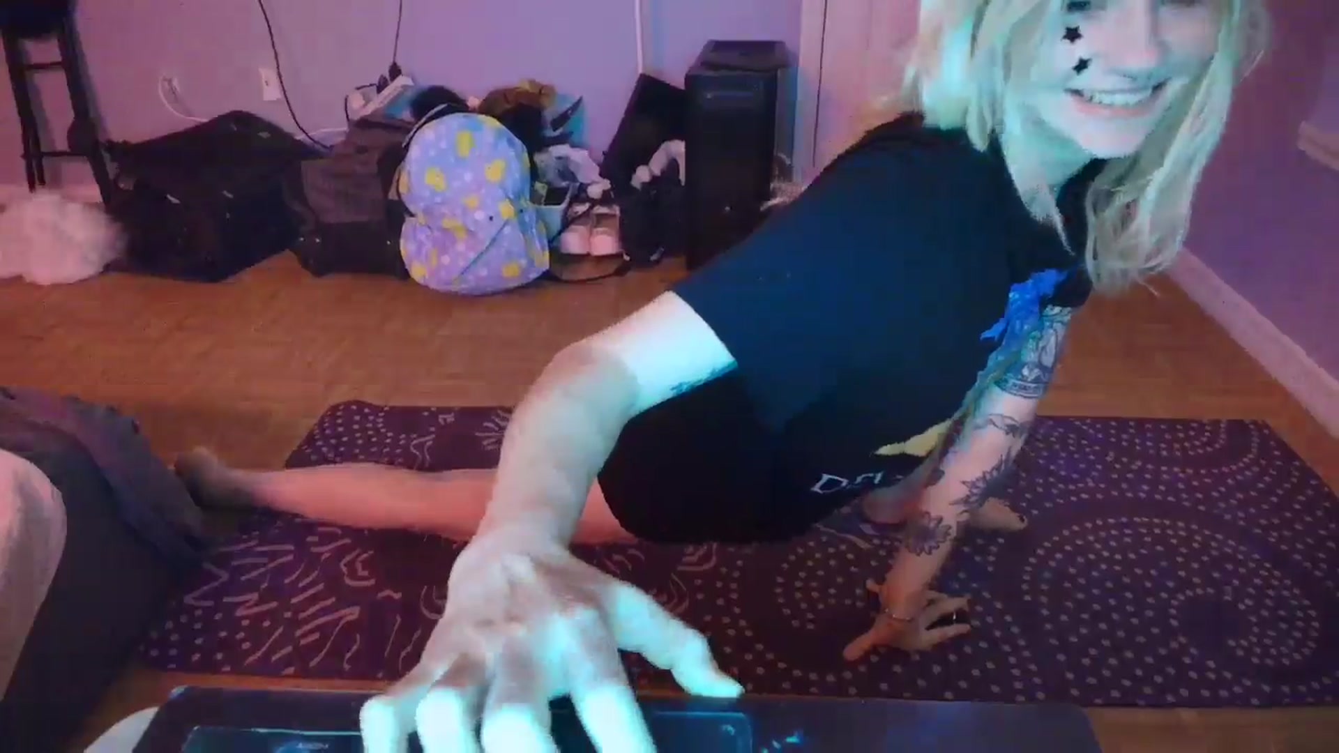 Gallery image thumbnail from DuckChan0's myfreecams stream on, 02/17/2025, 15:41 image 8 of 20