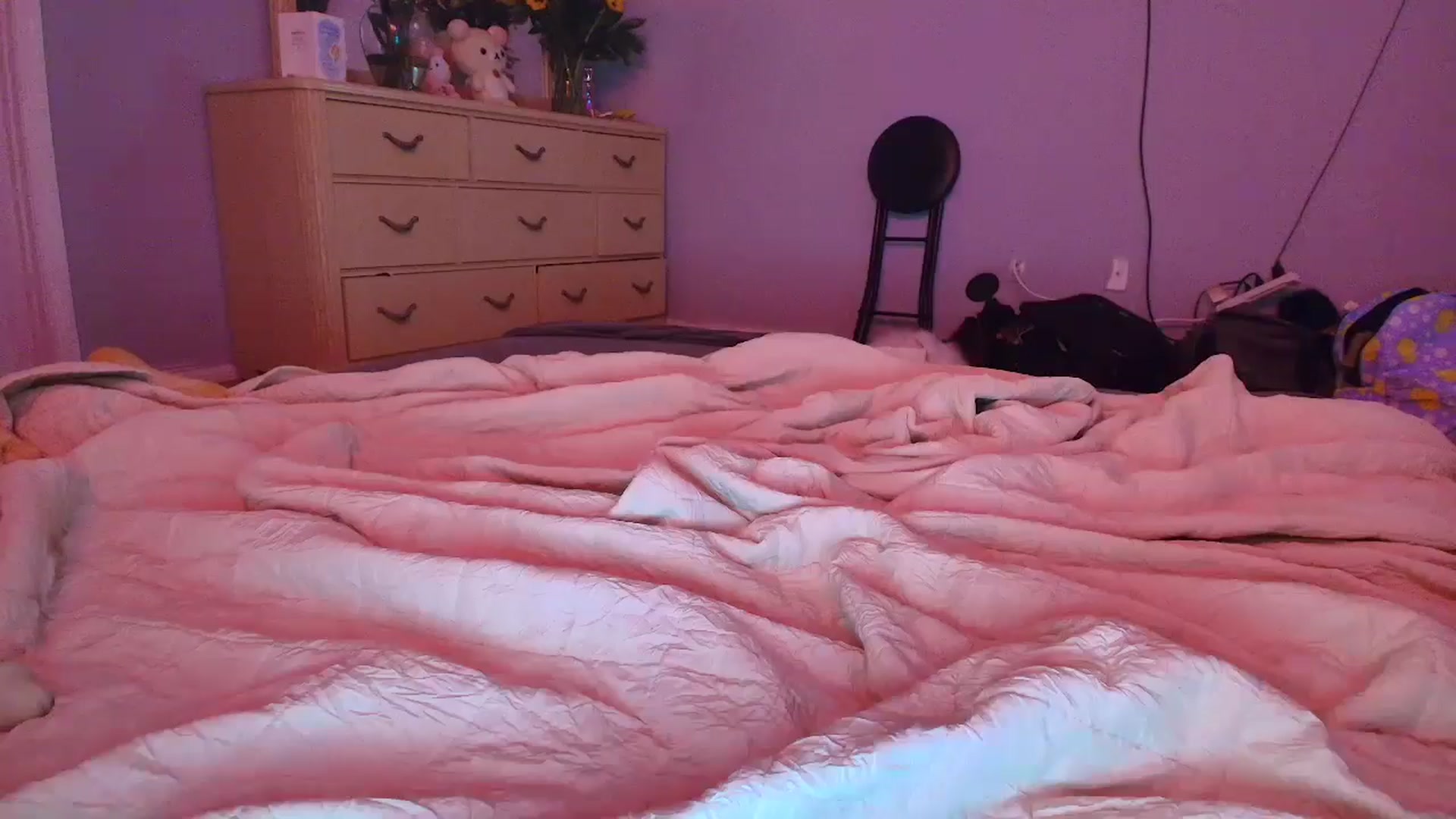 Gallery image thumbnail from DuckChan0's myfreecams stream on, 02/17/2025, 16:26 image 7 of 20