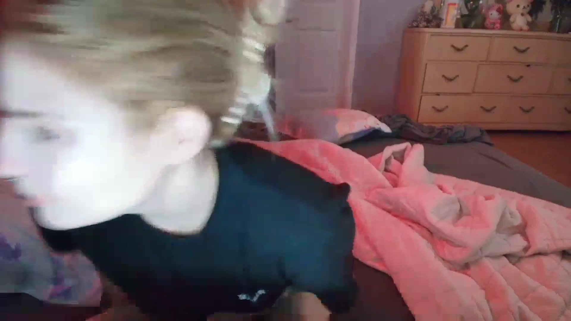 Gallery image thumbnail from DuckChan0's myfreecams stream on, 02/19/2025, 13:54 image 5 of 20