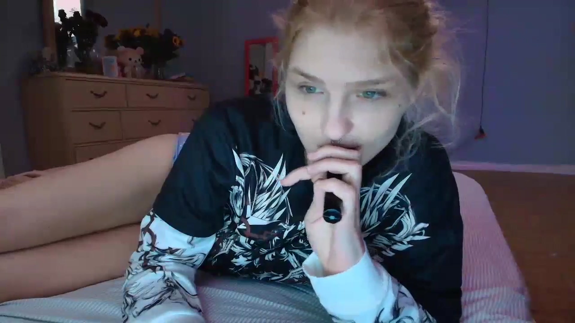 Gallery image thumbnail from DuckChan0's myfreecams stream on, 02/20/2025, 14:50 image 19 of 20