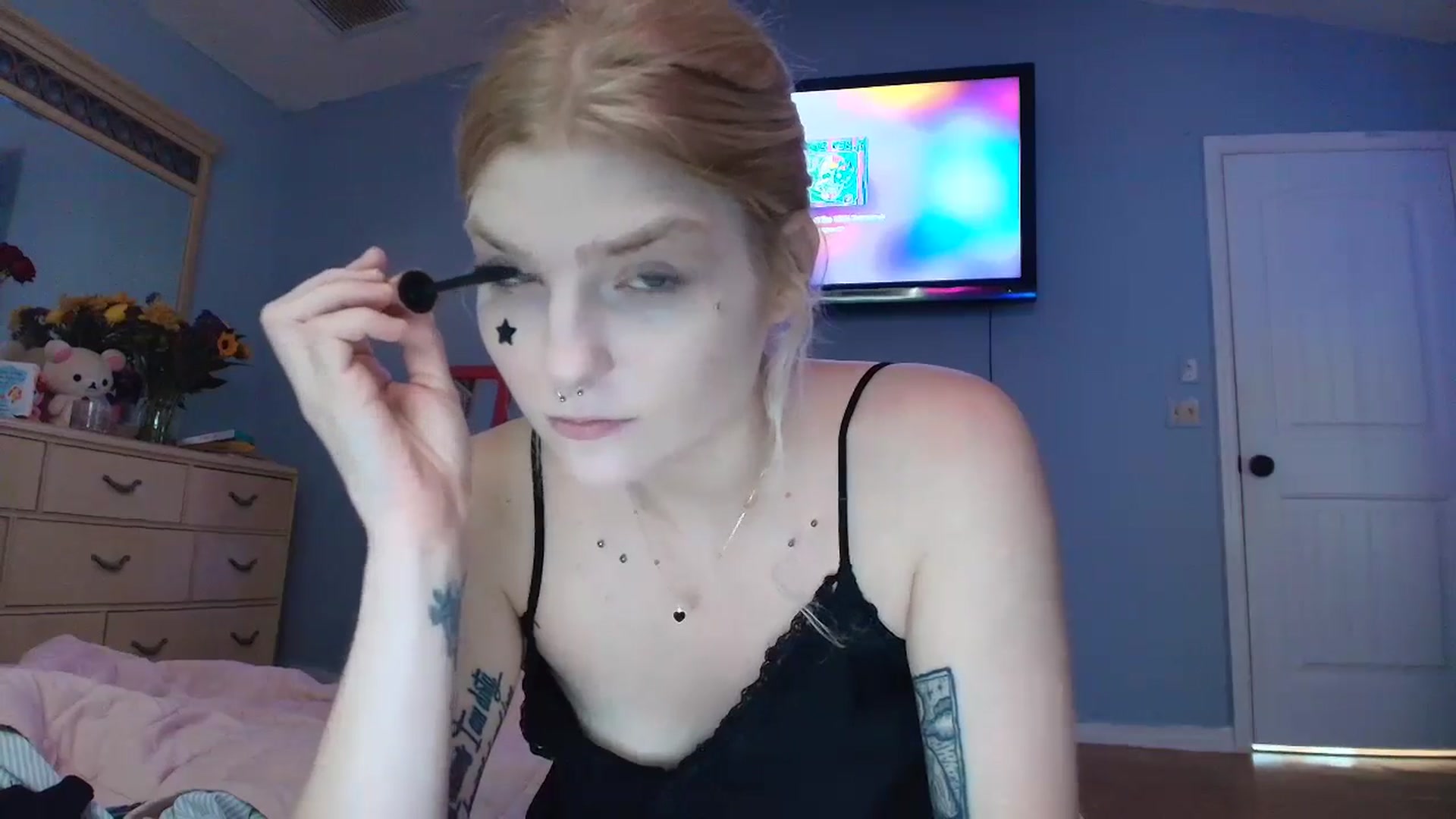 Gallery image thumbnail from DuckChan0's myfreecams stream on, 02/20/2025, 17:21 image 4 of 20