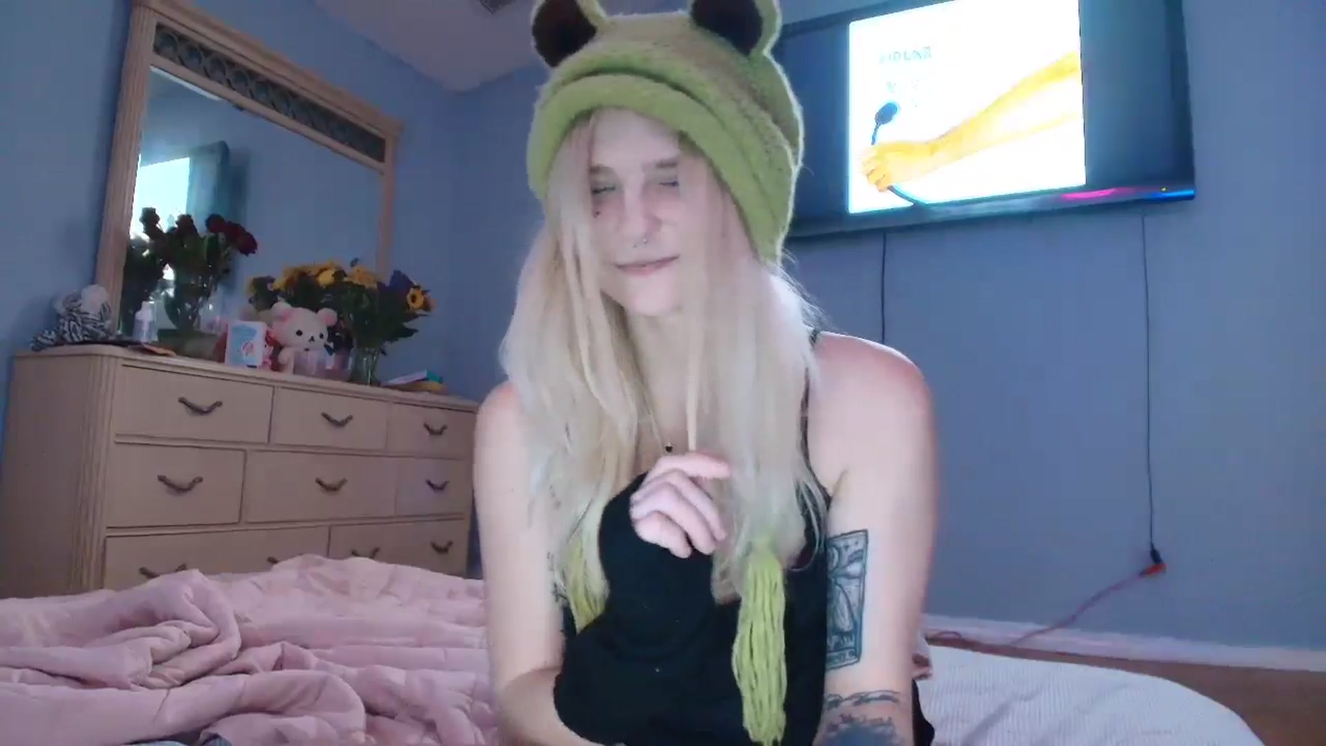 Gallery image thumbnail from DuckChan0's myfreecams stream on, 02/20/2025, 18:23 image 13 of 20
