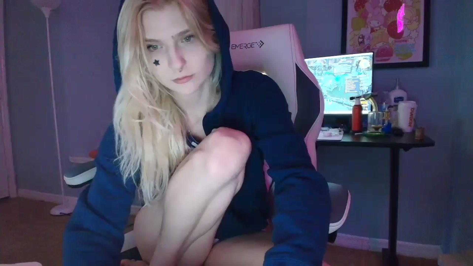 Gallery image thumbnail from DuckChan0's myfreecams stream on, 02/21/2025, 24:24 image 1 of 20
