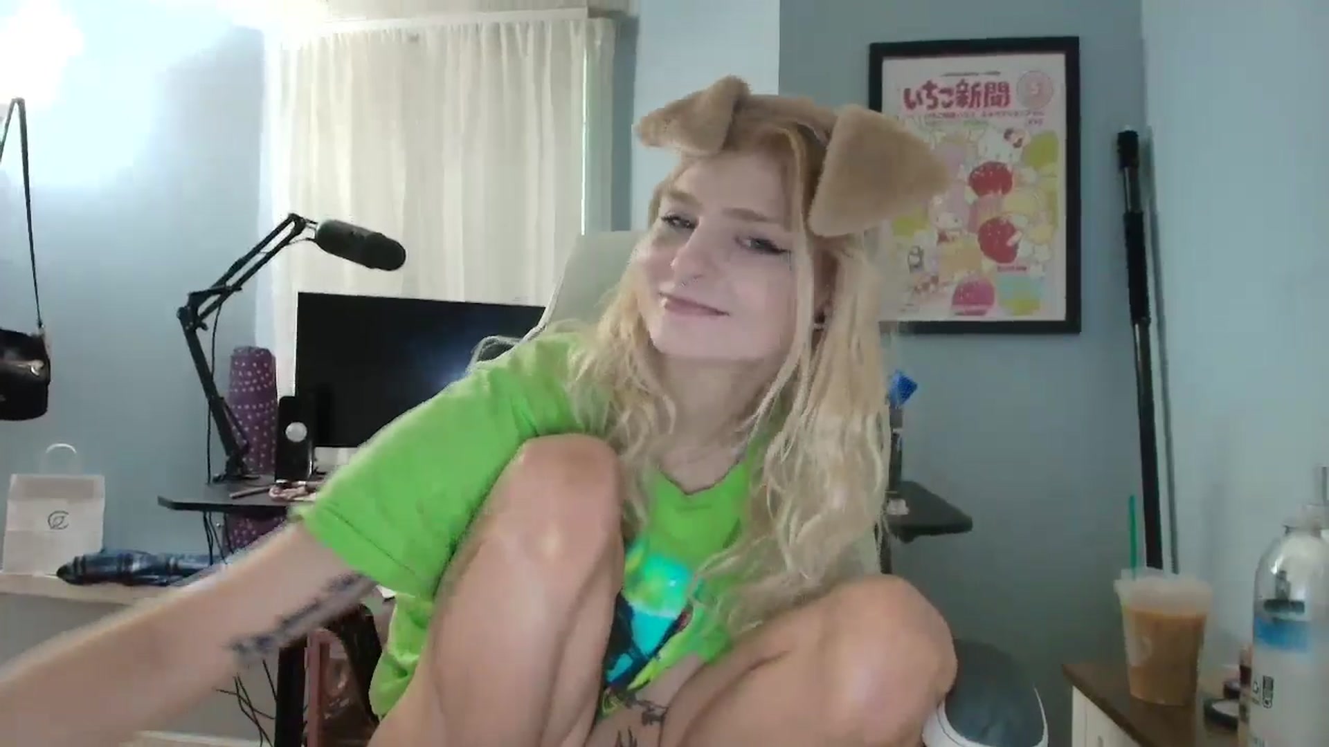 Gallery image thumbnail from DuckChan0's myfreecams stream on, 02/24/2025, 15:36 image 4 of 20