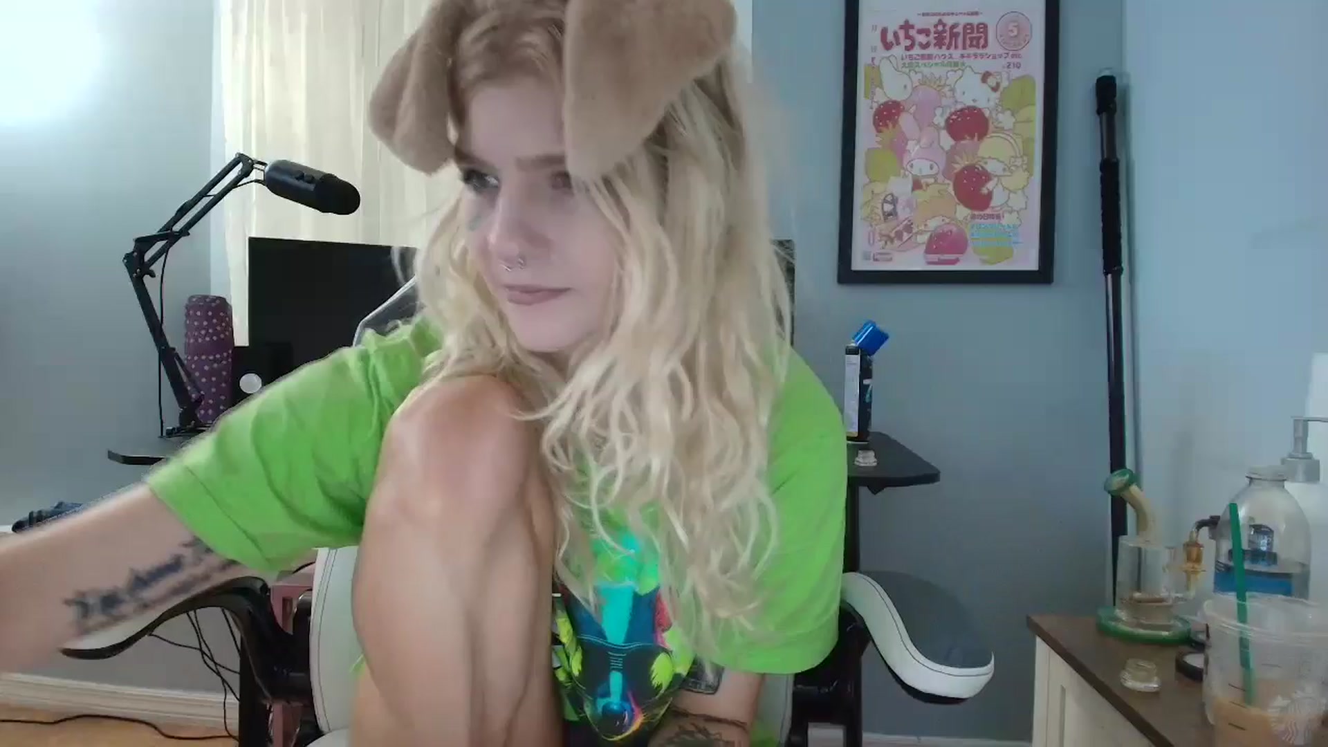 Gallery image thumbnail from DuckChan0's myfreecams stream on, 02/24/2025, 15:36 image 13 of 20