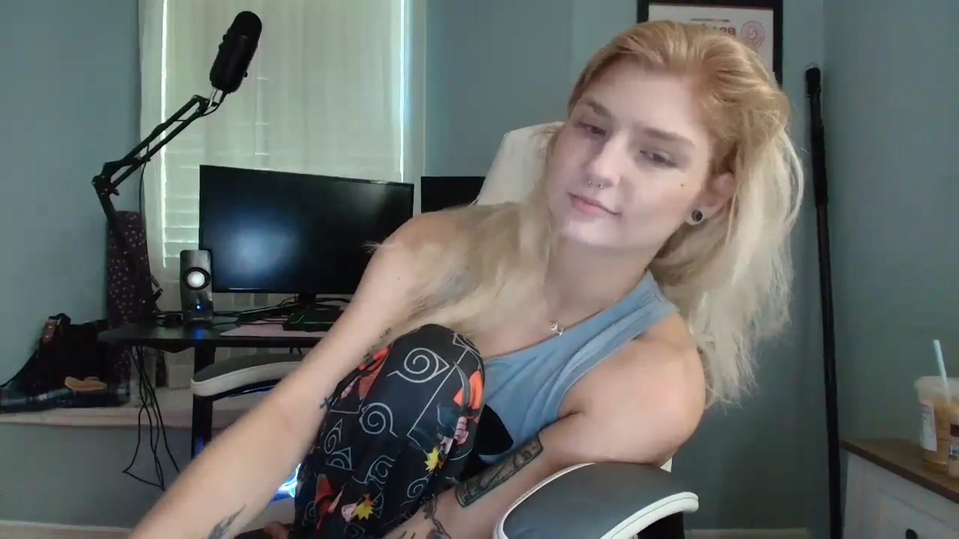Gallery image thumbnail from DuckChan0's myfreecams stream on, 02/25/2025, 15:23 image 3 of 20