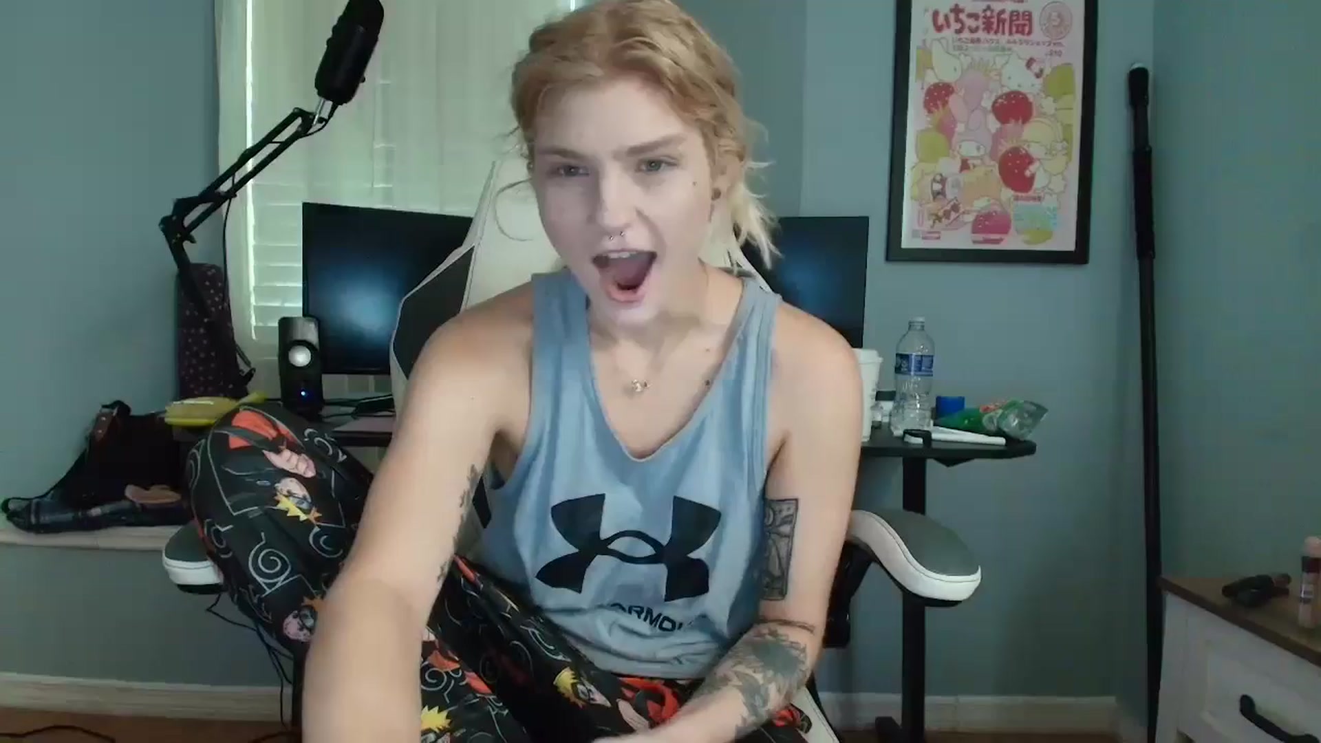 Gallery image thumbnail from DuckChan0's myfreecams stream on, 02/25/2025, 15:23 image 2 of 20