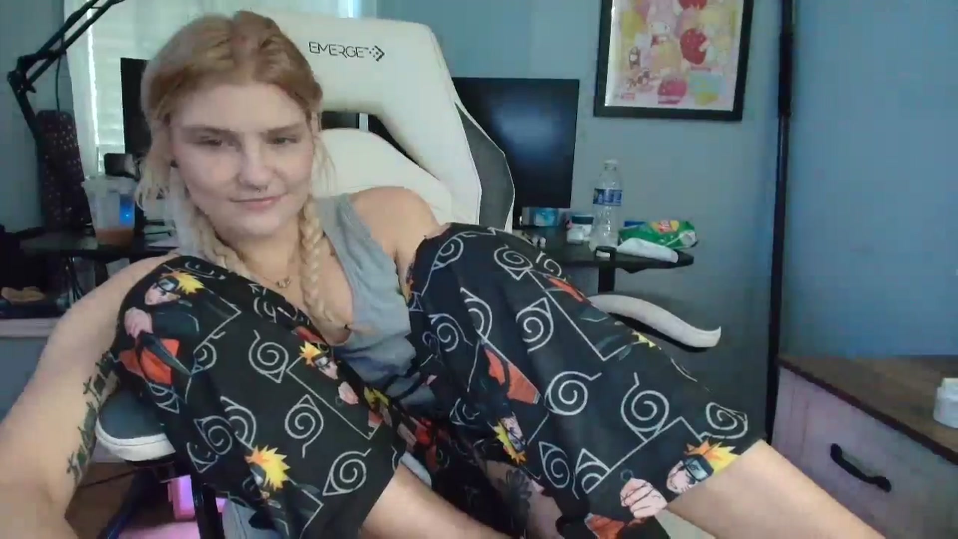 Gallery image thumbnail from DuckChan0's myfreecams stream on, 02/25/2025, 15:23 image 17 of 20