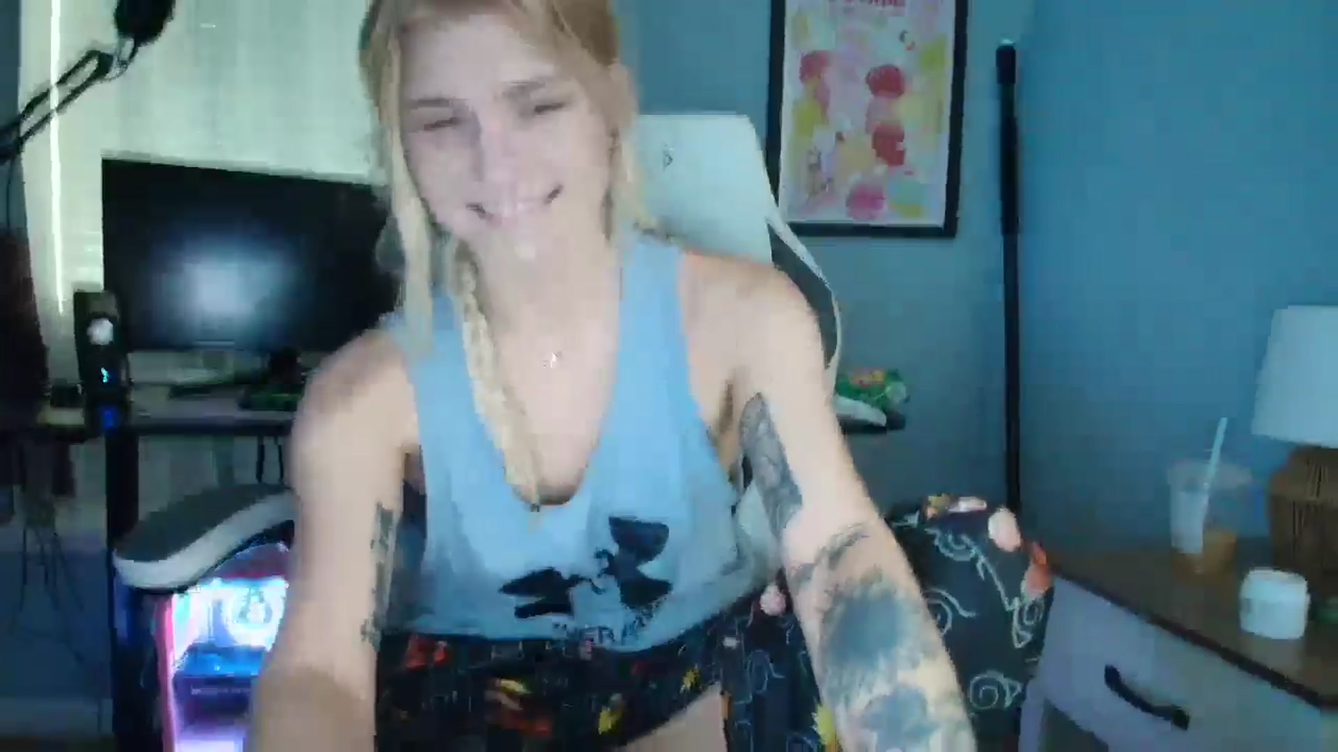 Gallery image thumbnail from DuckChan0's myfreecams stream on, 02/25/2025, 15:23 image 13 of 20