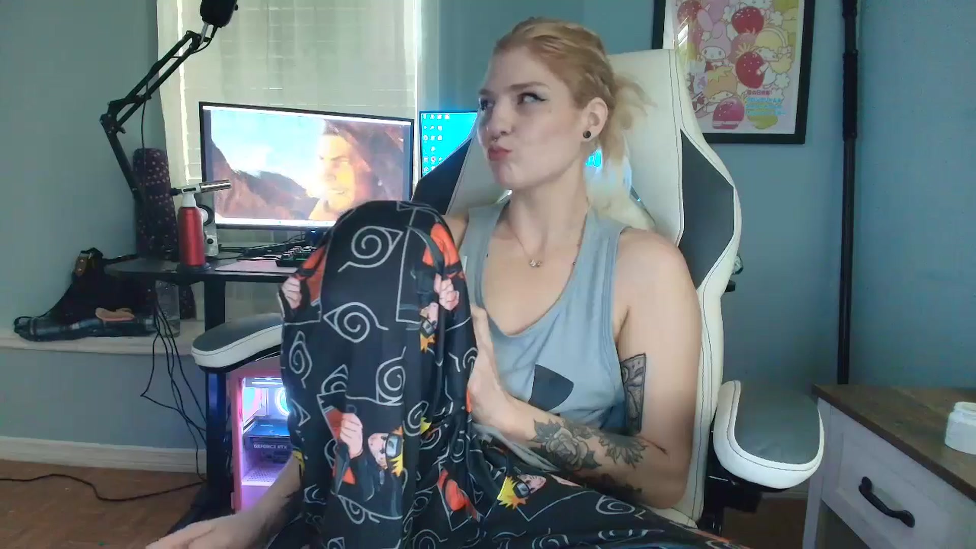 Gallery image thumbnail from DuckChan0's myfreecams stream on, 02/25/2025, 16:32 image 6 of 20