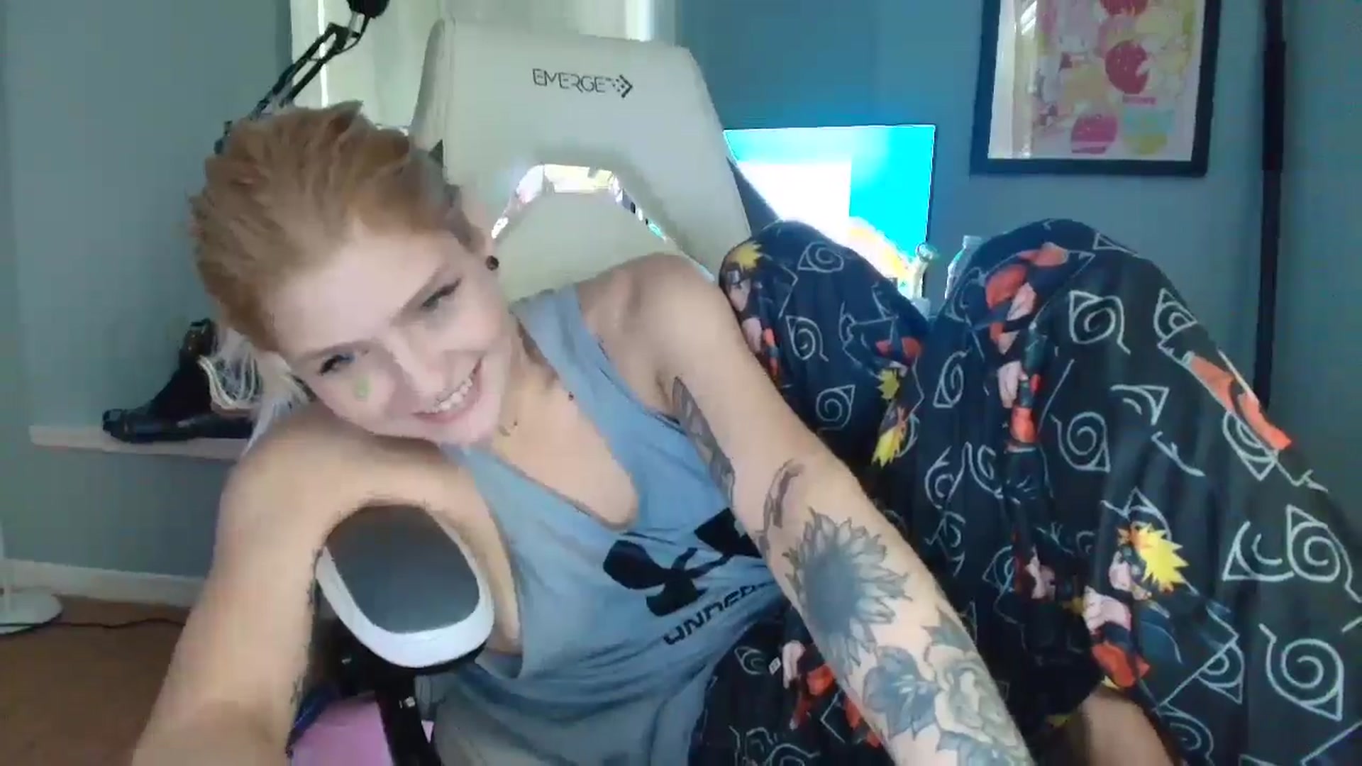 Gallery image thumbnail from DuckChan0's myfreecams stream on, 02/25/2025, 16:32 image 8 of 20