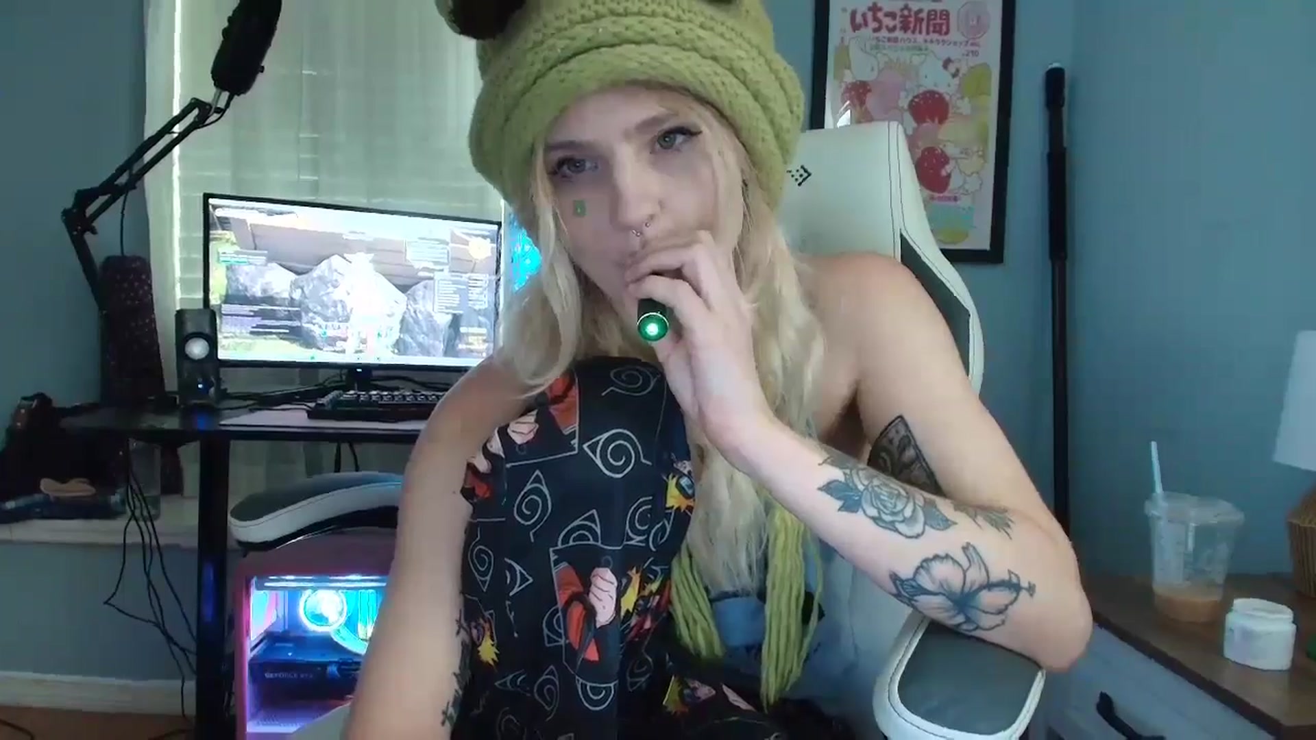 Gallery image thumbnail from DuckChan0's myfreecams stream on, 02/25/2025, 16:32 image 3 of 20