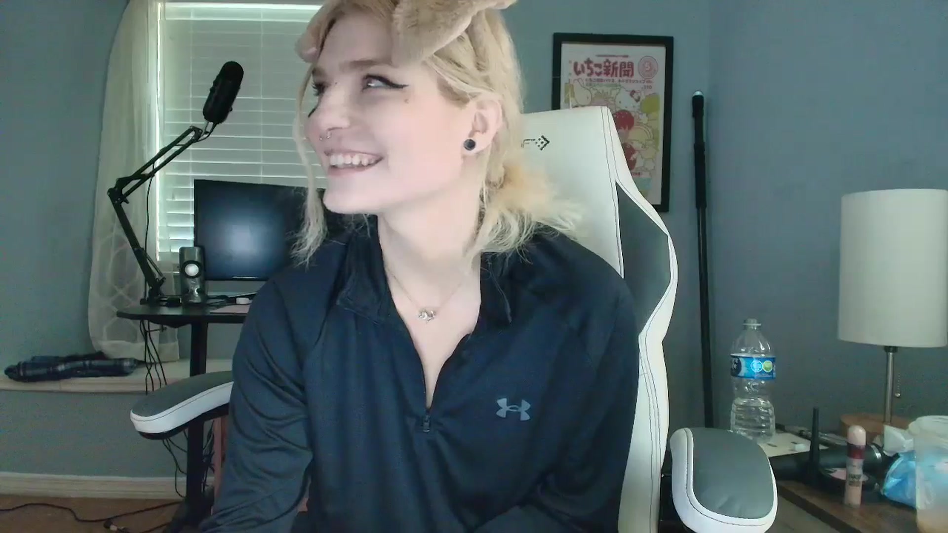 Gallery image thumbnail from DuckChan0's myfreecams stream on, 02/26/2025, 15:54 image 17 of 20