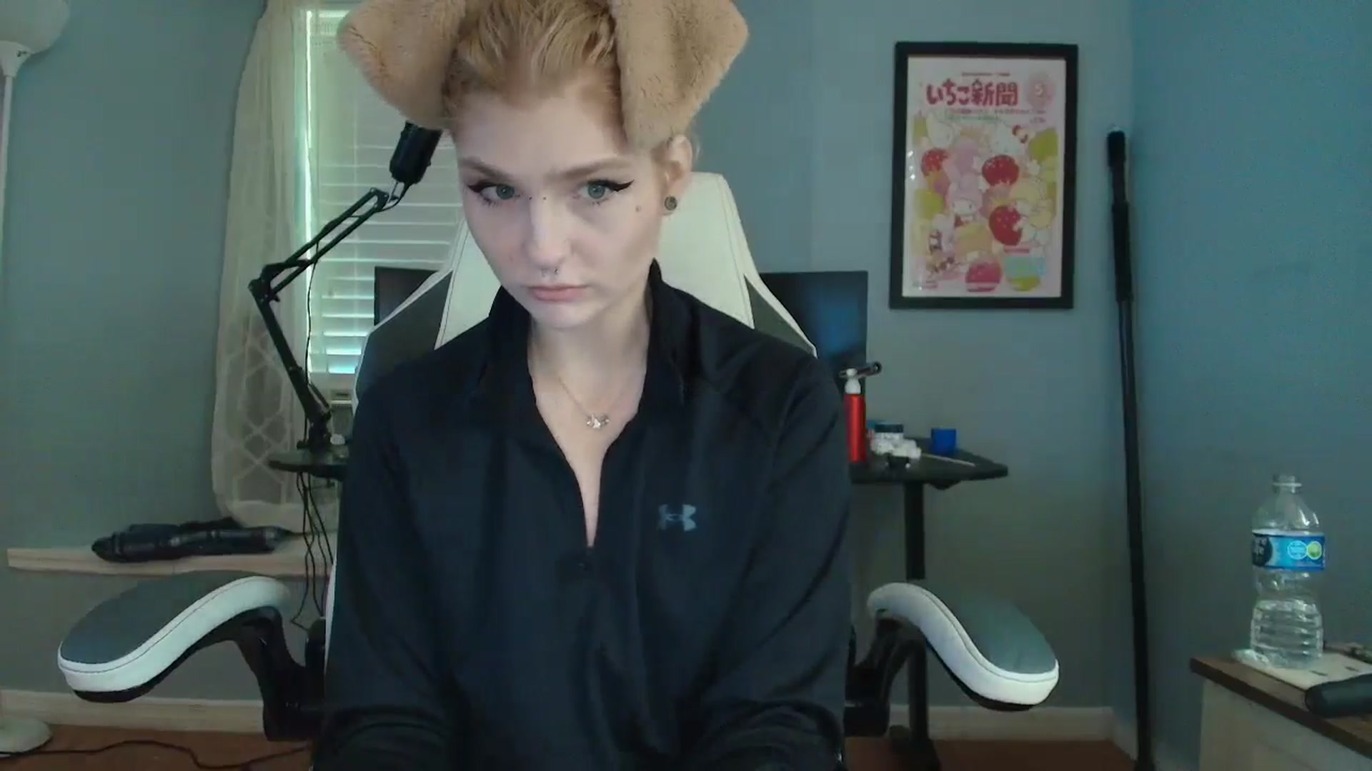 Gallery image thumbnail from DuckChan0's myfreecams stream on, 02/26/2025, 15:54 image 3 of 20