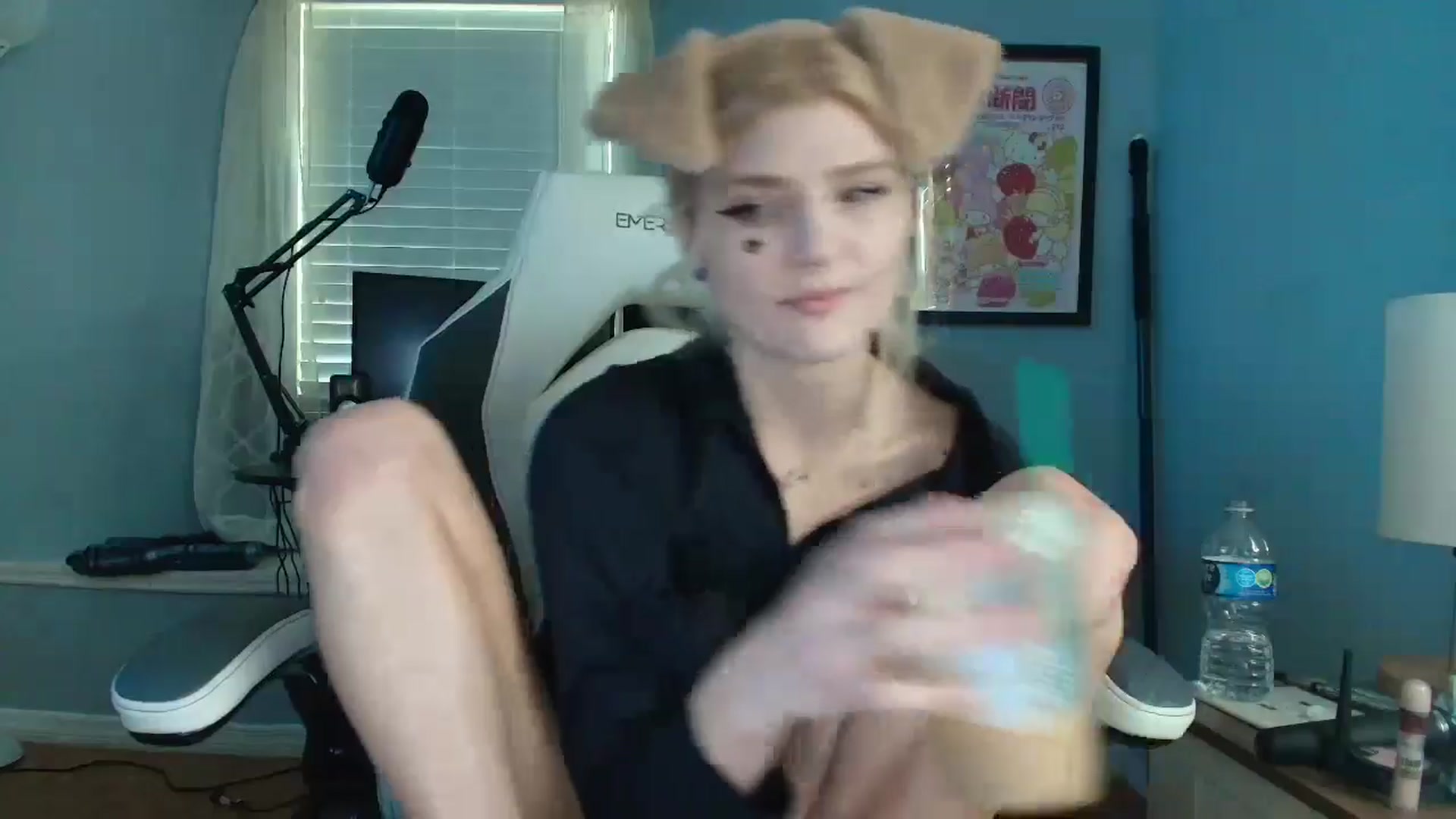 Gallery image thumbnail from DuckChan0's myfreecams stream on, 02/26/2025, 15:54 image 12 of 20