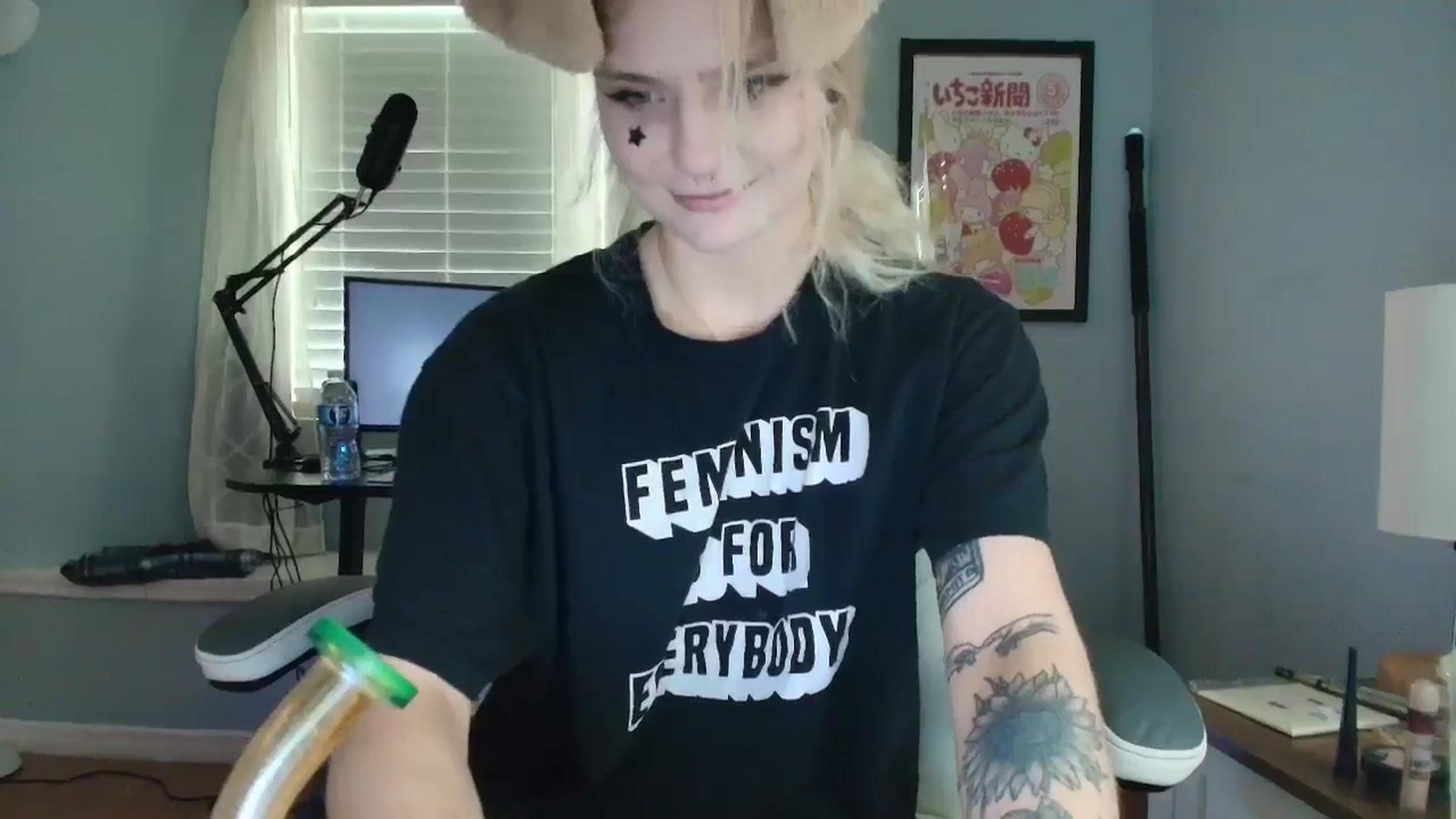 Gallery image thumbnail from DuckChan0's myfreecams stream on, 02/26/2025, 17:08 image 2 of 20