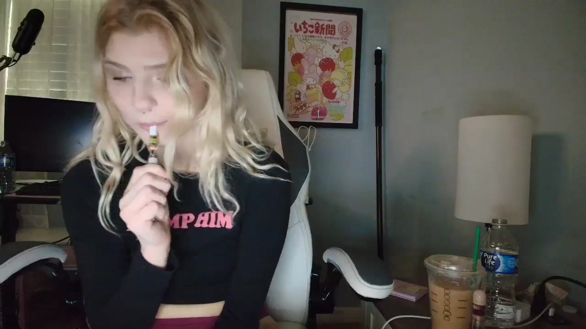 Gallery image thumbnail from DuckChan0's myfreecams stream on, 02/28/2025, 13:46 image 20 of 20